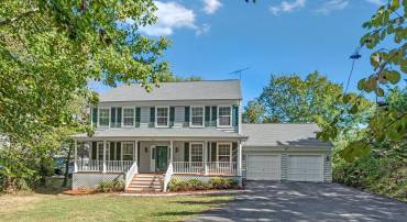 4401 SHIRLEY GATE, FAIRFAX, Virginia 22030, 6 Bedrooms Bedrooms, ,4 BathroomsBathrooms,Residential,For sale,4401 SHIRLEY GATE,VAFX2270720 MLS # VAFX2270720
