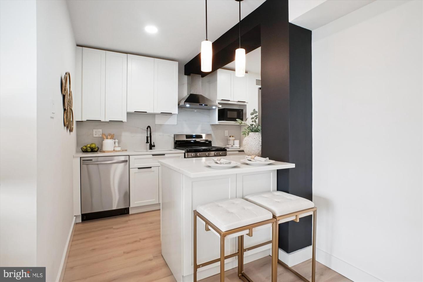 4201 CATHEDRAL AVE NW #1209W, WASHINGTON, District Of Columbia 20016, 2 Bedrooms Bedrooms, ,1 BathroomBathrooms,Residential,For sale,4201 CATHEDRAL AVE NW #1209W,DCDC2225388 MLS # DCDC2225388