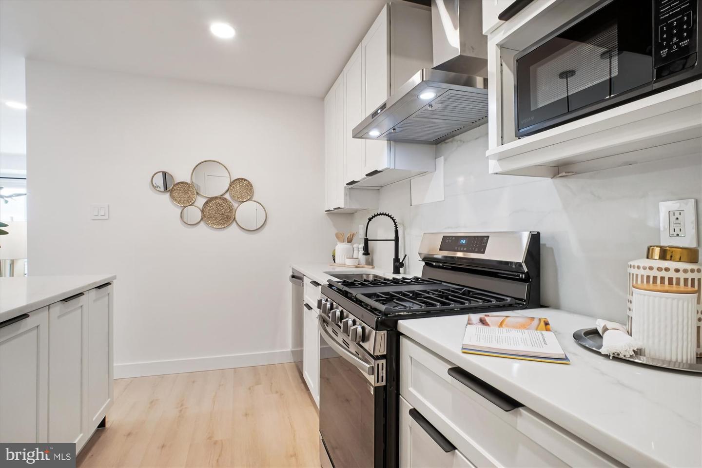 4201 CATHEDRAL AVE NW #1209W, WASHINGTON, District Of Columbia 20016, 2 Bedrooms Bedrooms, ,1 BathroomBathrooms,Residential,For sale,4201 CATHEDRAL AVE NW #1209W,DCDC2225388 MLS # DCDC2225388