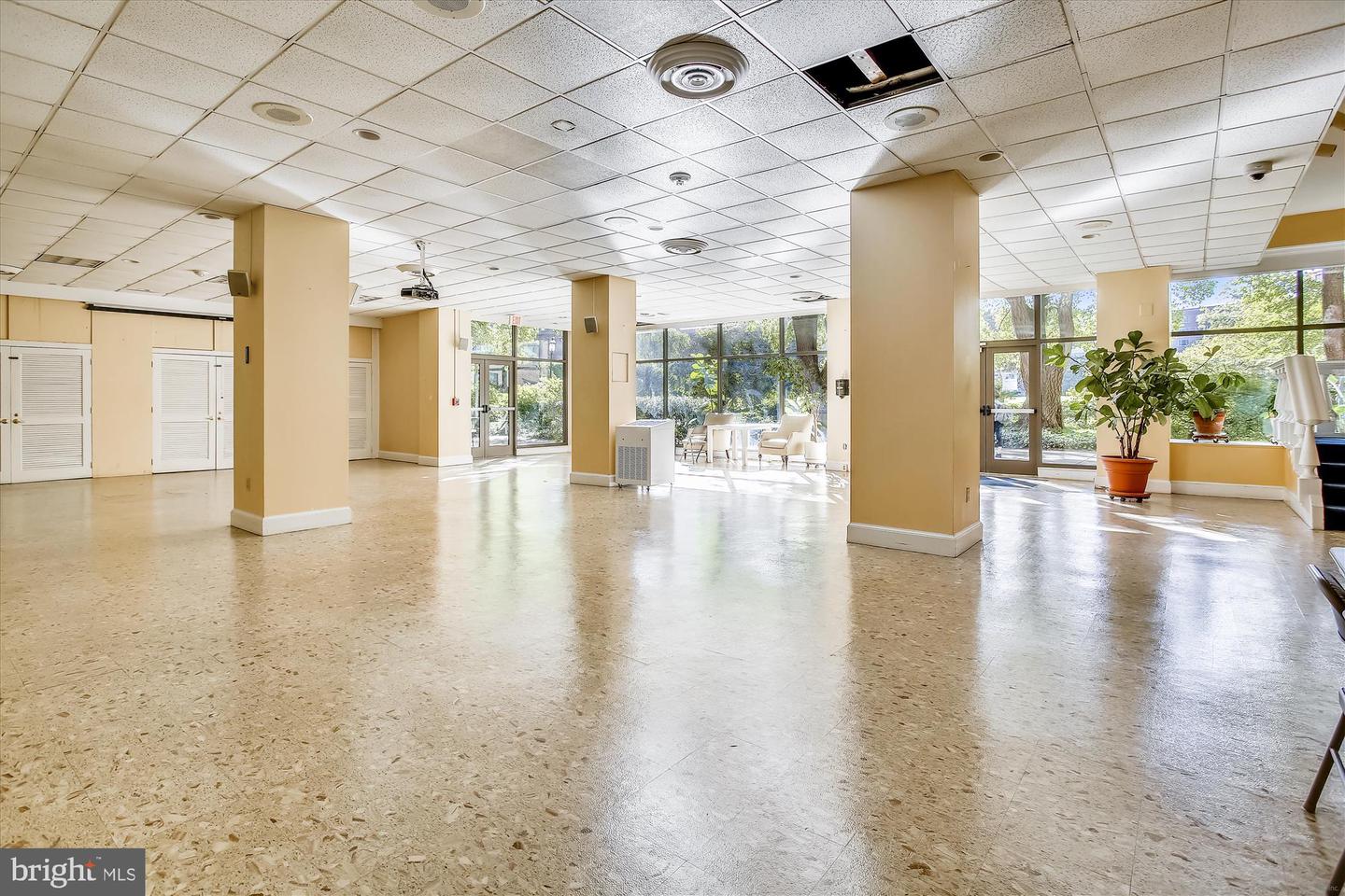 4201 CATHEDRAL AVE NW #1209W, WASHINGTON, District Of Columbia 20016, 2 Bedrooms Bedrooms, ,1 BathroomBathrooms,Residential,For sale,4201 CATHEDRAL AVE NW #1209W,DCDC2225388 MLS # DCDC2225388