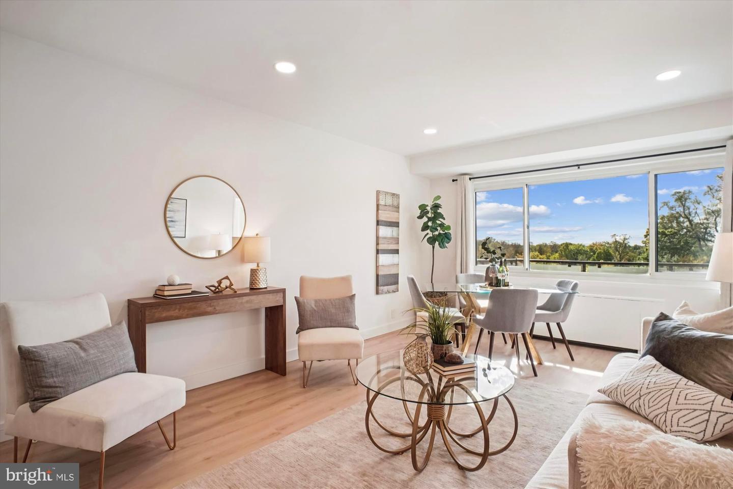 4201 CATHEDRAL AVE NW #1209W, WASHINGTON, District Of Columbia 20016, 2 Bedrooms Bedrooms, ,1 BathroomBathrooms,Residential,For sale,4201 CATHEDRAL AVE NW #1209W,DCDC2225388 MLS # DCDC2225388