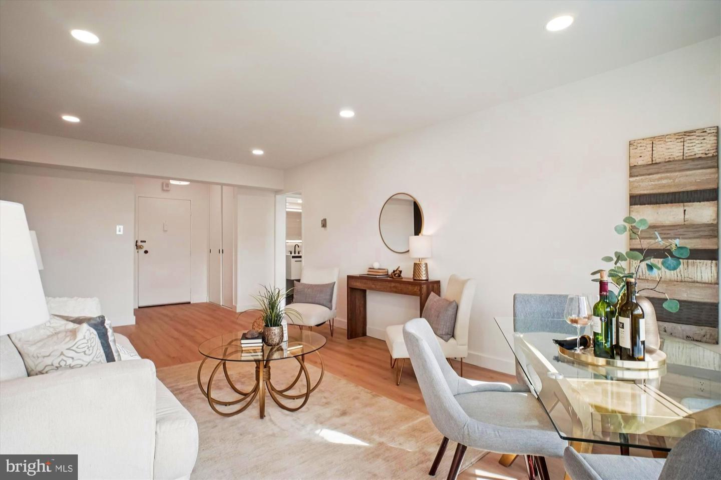 4201 CATHEDRAL AVE NW #1209W, WASHINGTON, District Of Columbia 20016, 2 Bedrooms Bedrooms, ,1 BathroomBathrooms,Residential,For sale,4201 CATHEDRAL AVE NW #1209W,DCDC2225388 MLS # DCDC2225388