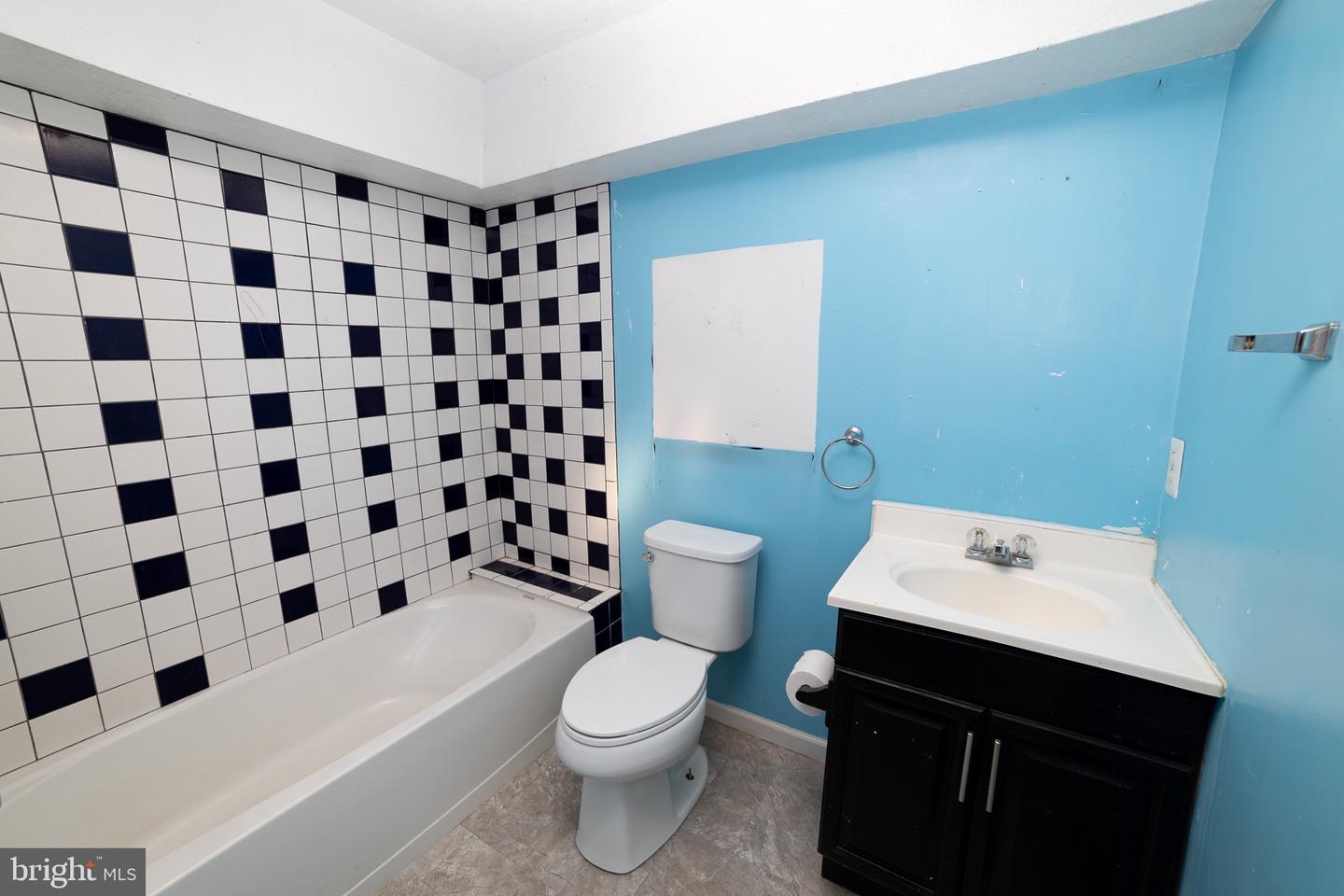59 VALLEY OVERLOOK CT, STRASBURG, Virginia 22657, 3 Bedrooms Bedrooms, ,3 BathroomsBathrooms,Residential,For sale,59 VALLEY OVERLOOK CT,VAWR2012496 MLS # VAWR2012496