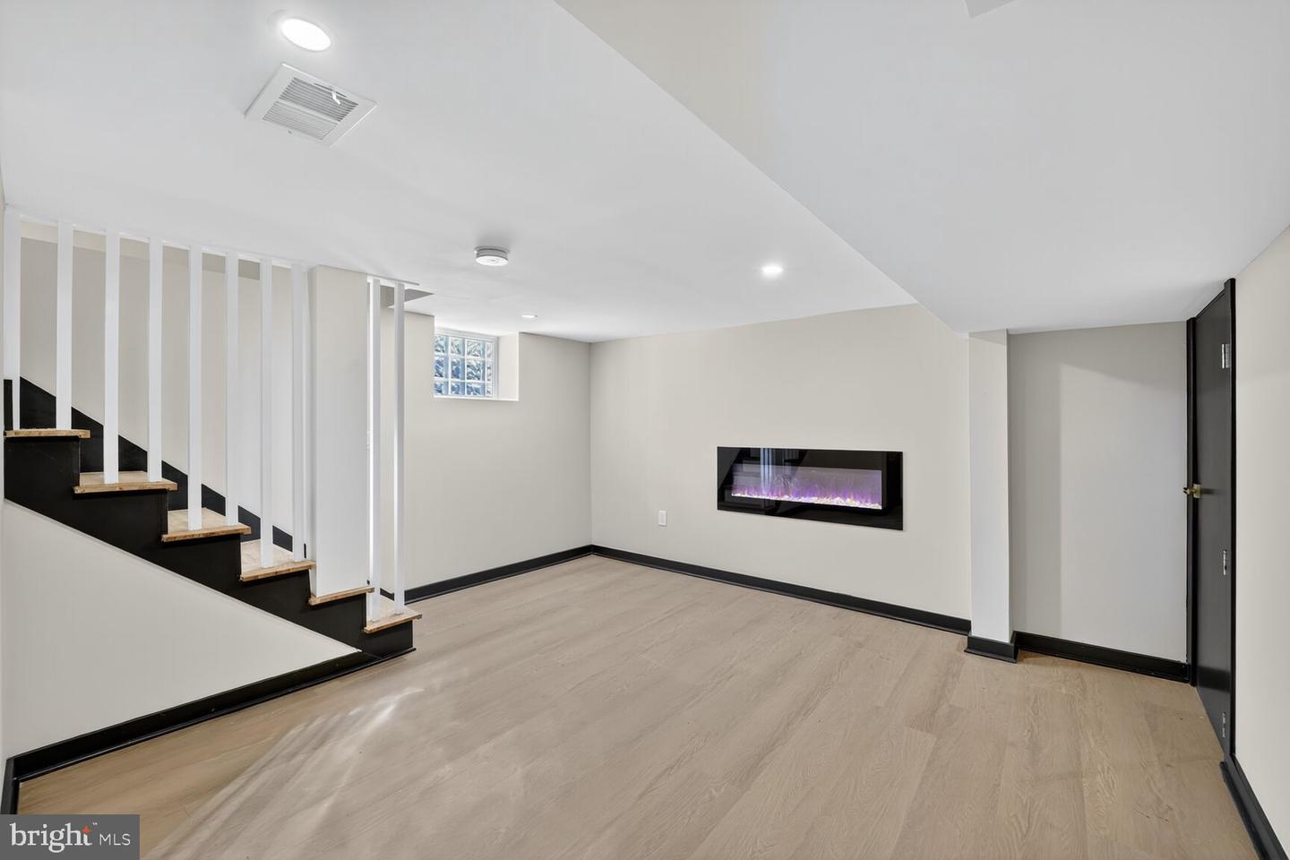 1400 NEWTON ST NE, WASHINGTON, District Of Columbia 20017, 5 Bedrooms Bedrooms, ,5 BathroomsBathrooms,Residential,For sale,1400 NEWTON ST NE,DCDC2226106 MLS # DCDC2226106