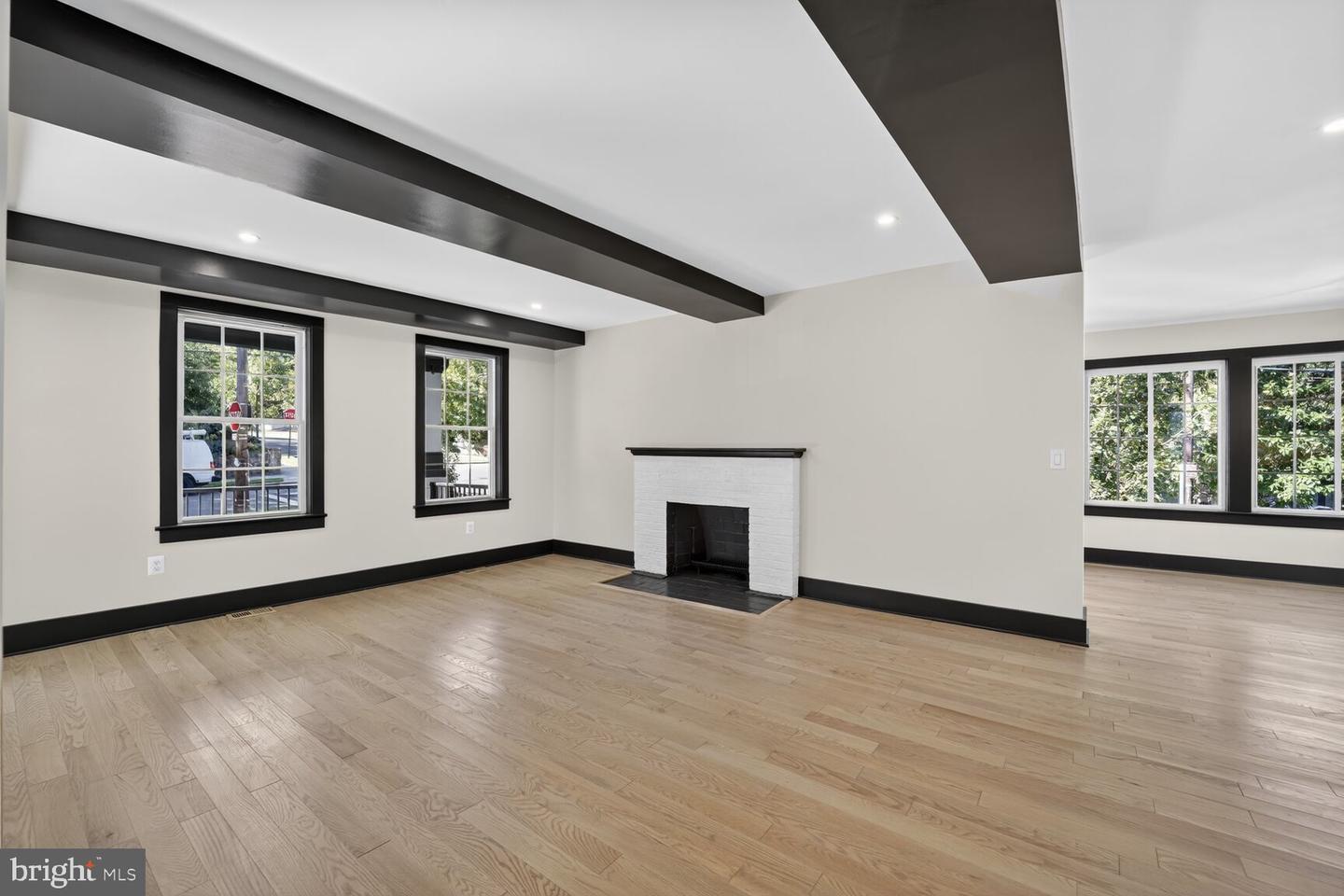 1400 NEWTON ST NE, WASHINGTON, District Of Columbia 20017, 5 Bedrooms Bedrooms, ,5 BathroomsBathrooms,Residential,For sale,1400 NEWTON ST NE,DCDC2226106 MLS # DCDC2226106