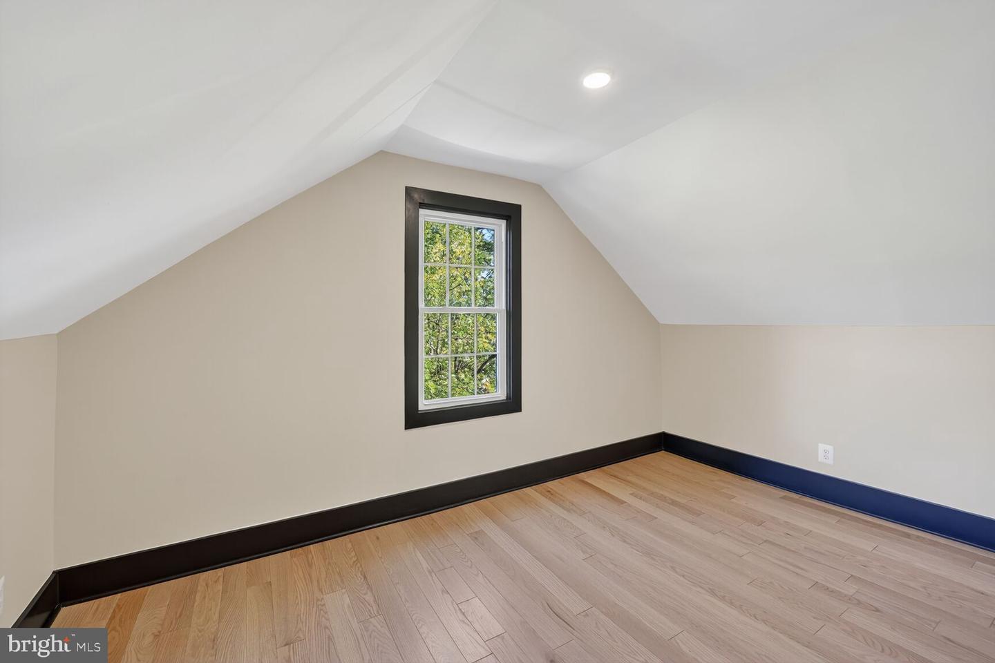 1400 NEWTON ST NE, WASHINGTON, District Of Columbia 20017, 5 Bedrooms Bedrooms, ,5 BathroomsBathrooms,Residential,For sale,1400 NEWTON ST NE,DCDC2226106 MLS # DCDC2226106
