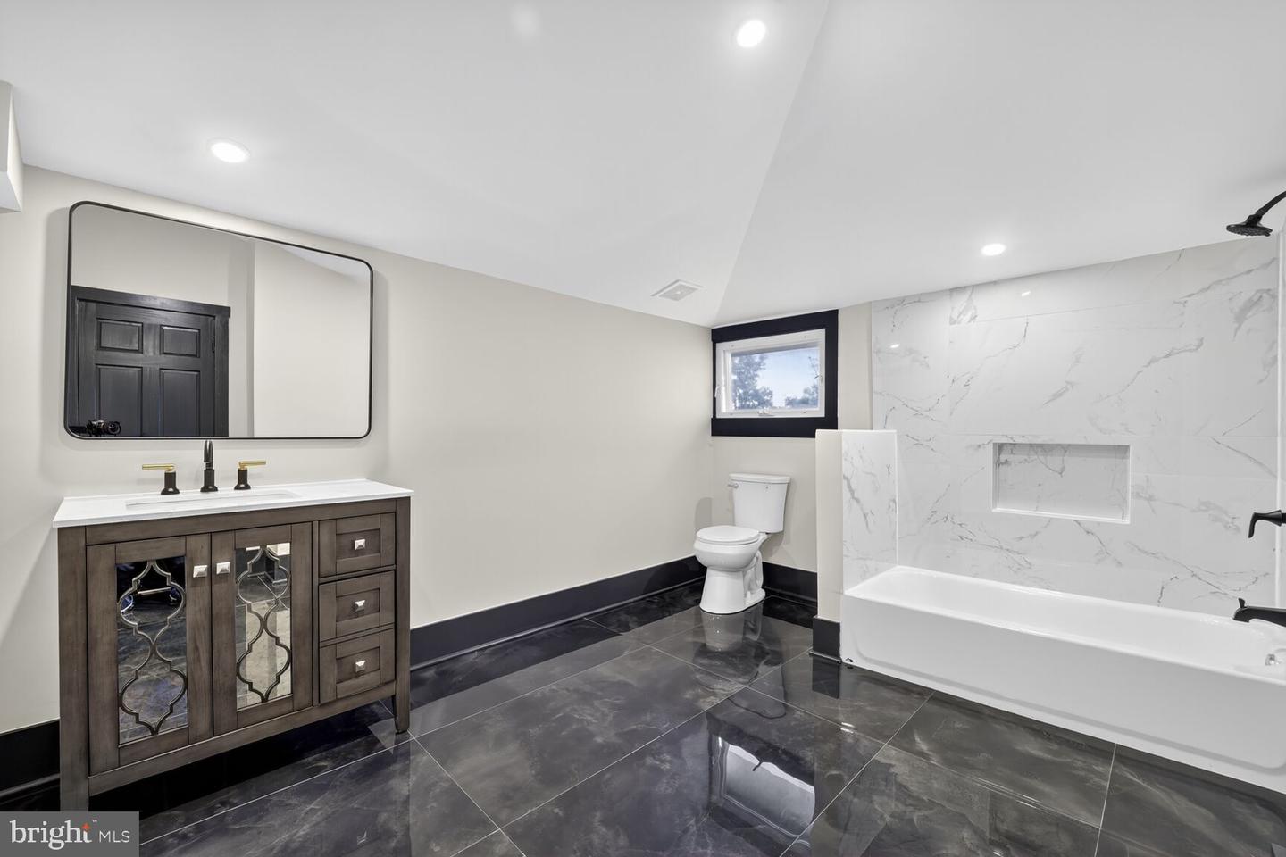 1400 NEWTON ST NE, WASHINGTON, District Of Columbia 20017, 5 Bedrooms Bedrooms, ,5 BathroomsBathrooms,Residential,For sale,1400 NEWTON ST NE,DCDC2226106 MLS # DCDC2226106