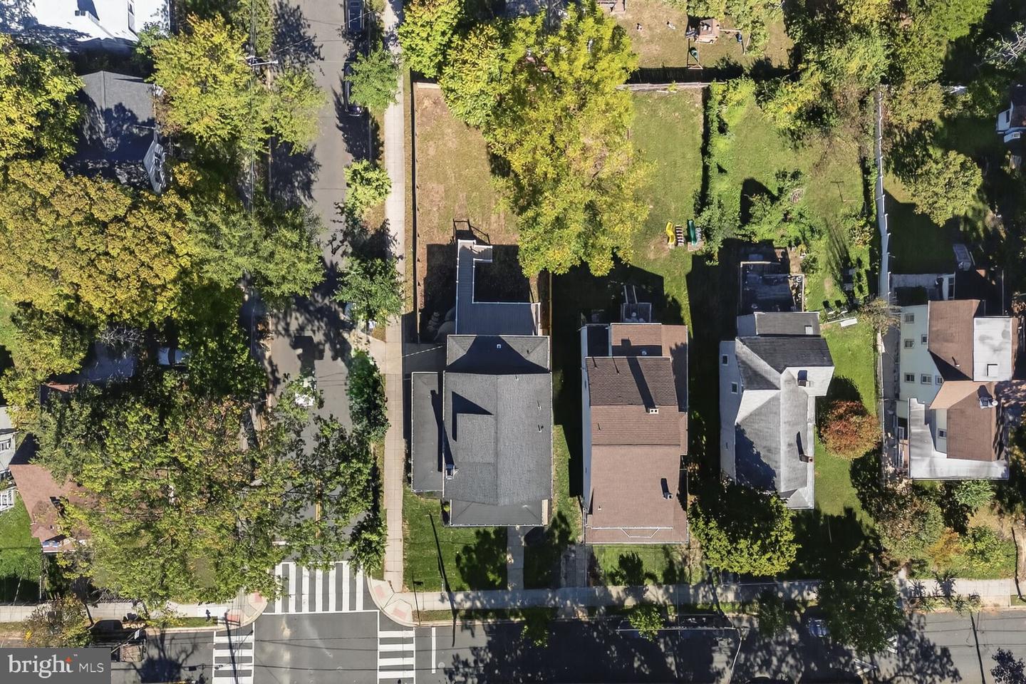1400 NEWTON ST NE, WASHINGTON, District Of Columbia 20017, 5 Bedrooms Bedrooms, ,5 BathroomsBathrooms,Residential,For sale,1400 NEWTON ST NE,DCDC2226106 MLS # DCDC2226106
