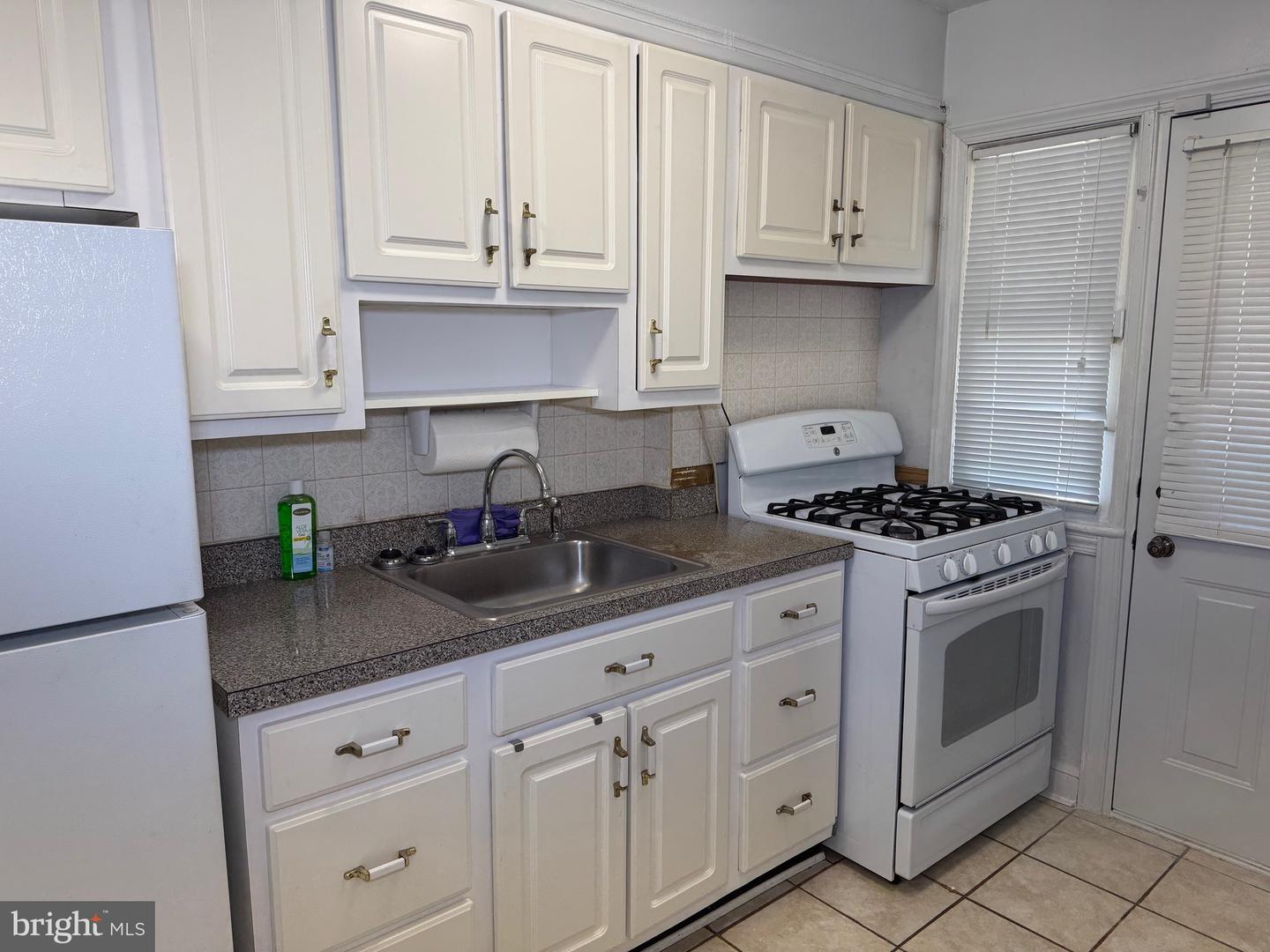 3229 12TH PL SE, WASHINGTON, District Of Columbia 20032, 2 Bedrooms Bedrooms, 20 Rooms Rooms,2 BathroomsBathrooms,Residential,For sale,3229 12TH PL SE,DCDC2226218 MLS # DCDC2226218