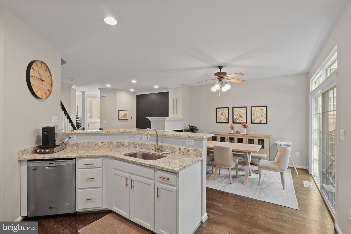 6485 WATERFIELD RD, ALEXANDRIA, Virginia 22315, 3 Bedrooms Bedrooms, ,3 BathroomsBathrooms,Residential,For sale,6485 WATERFIELD RD,VAFX2273474 MLS # VAFX2273474