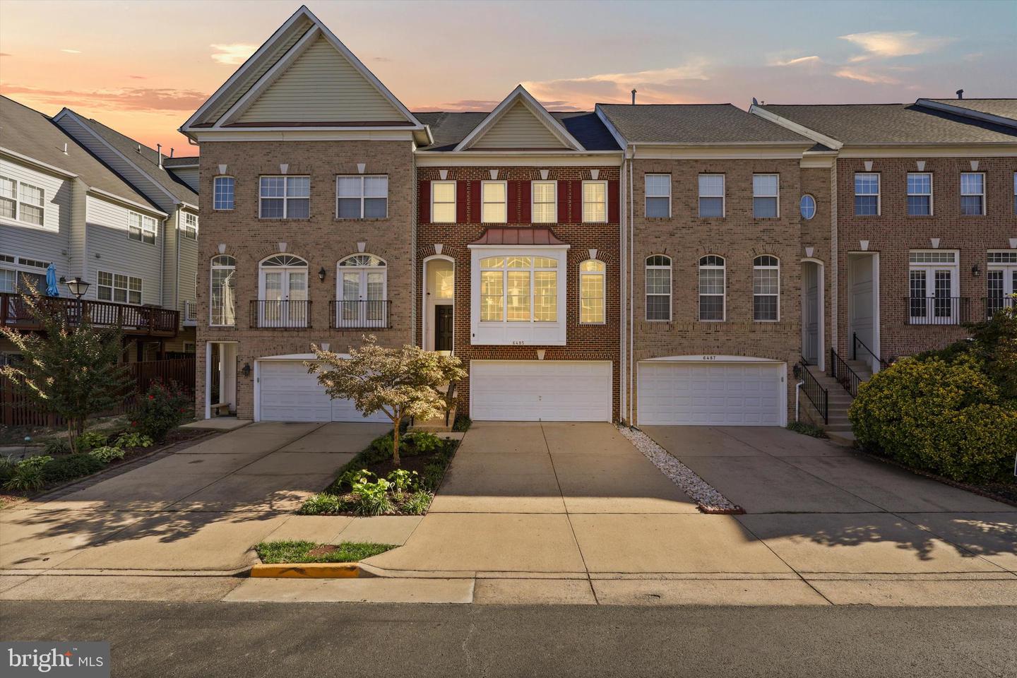 6485 WATERFIELD RD, ALEXANDRIA, Virginia 22315, 3 Bedrooms Bedrooms, ,3 BathroomsBathrooms,Residential,For sale,6485 WATERFIELD RD,VAFX2273474 MLS # VAFX2273474