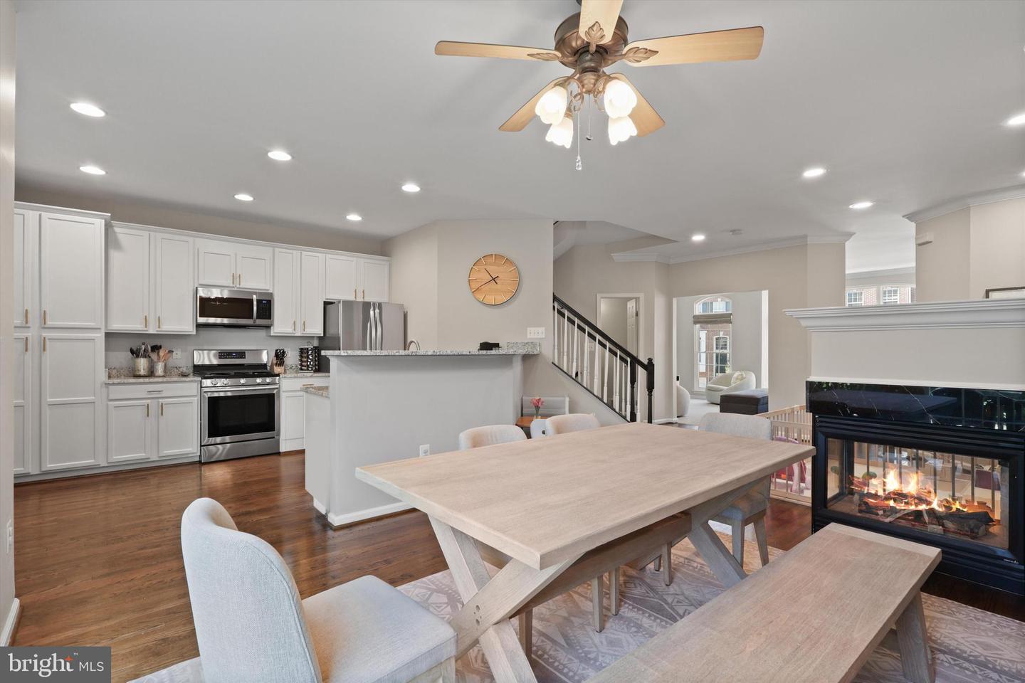 6485 WATERFIELD RD, ALEXANDRIA, Virginia 22315, 3 Bedrooms Bedrooms, ,3 BathroomsBathrooms,Residential,For sale,6485 WATERFIELD RD,VAFX2273474 MLS # VAFX2273474