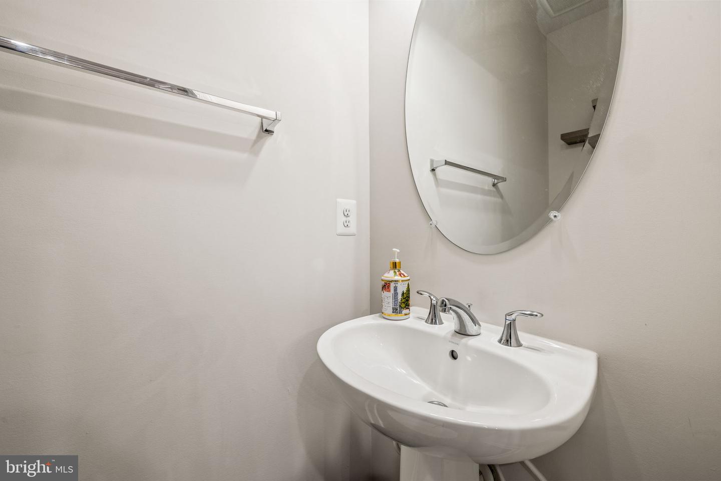 10572 WATERBURY WOODS WAY, MANASSAS, Virginia 20112, 4 Bedrooms Bedrooms, ,3 BathroomsBathrooms,Residential,For sale,10572 WATERBURY WOODS WAY,VAPW2105752 MLS # VAPW2105752 10572 WATERBURY WOODS WAY, MANASSAS, Virginia 20112, 4 Bedrooms Bedrooms, ,3 BathroomsBathrooms,Residential,For sale,10572 WATERBURY WOODS WAY,VAPW2105752 MLS # VAPW2105752