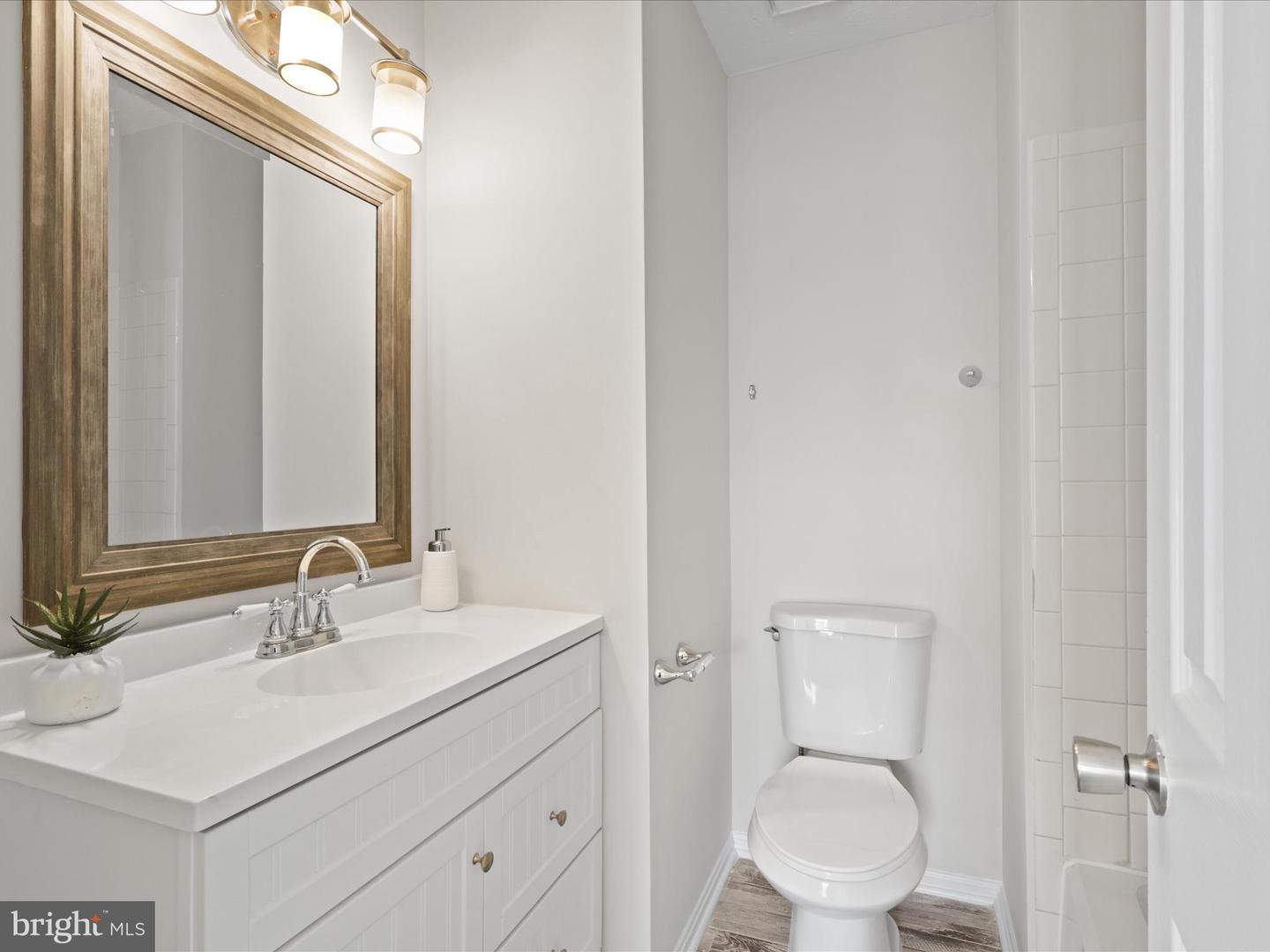 4019 KIMBERLEY GLEN CT, CHANTILLY, Virginia 20151, 3 Bedrooms Bedrooms, ,3 BathroomsBathrooms,Residential,For sale,4019 KIMBERLEY GLEN CT,VAFX2273654 MLS # VAFX2273654 4019 KIMBERLEY GLEN CT, CHANTILLY, Virginia 20151, 3 Bedrooms Bedrooms, ,3 BathroomsBathrooms,Residential,For sale,4019 KIMBERLEY GLEN CT,VAFX2273654 MLS # VAFX2273654