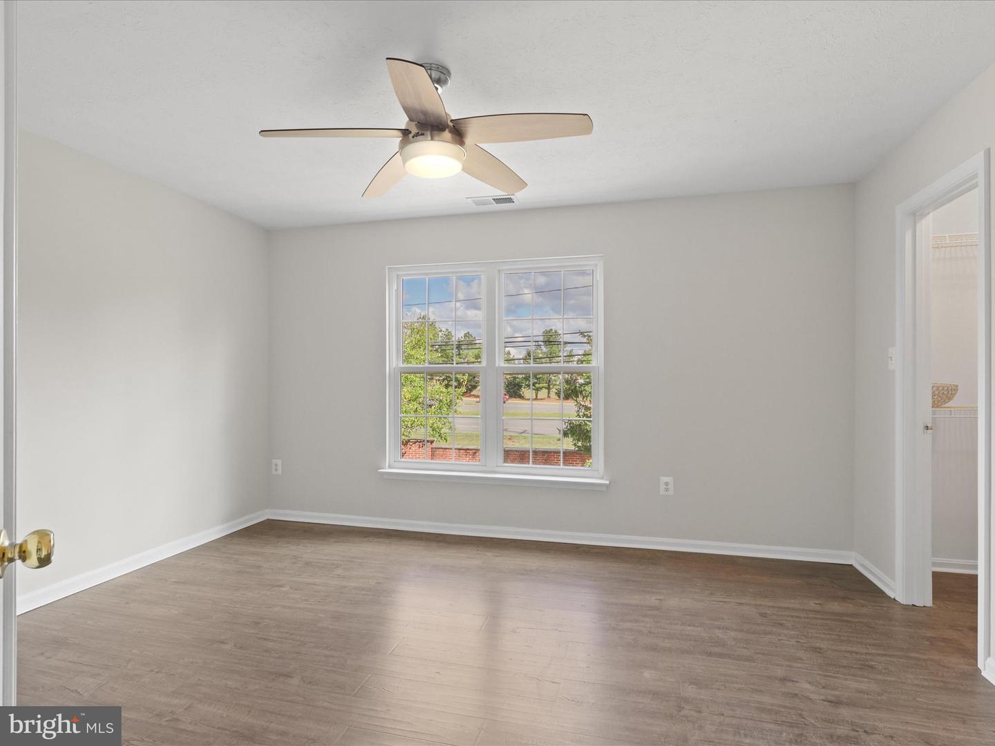 4019 KIMBERLEY GLEN CT, CHANTILLY, Virginia 20151, 3 Bedrooms Bedrooms, ,3 BathroomsBathrooms,Residential,For sale,4019 KIMBERLEY GLEN CT,VAFX2273654 MLS # VAFX2273654 4019 KIMBERLEY GLEN CT, CHANTILLY, Virginia 20151, 3 Bedrooms Bedrooms, ,3 BathroomsBathrooms,Residential,For sale,4019 KIMBERLEY GLEN CT,VAFX2273654 MLS # VAFX2273654