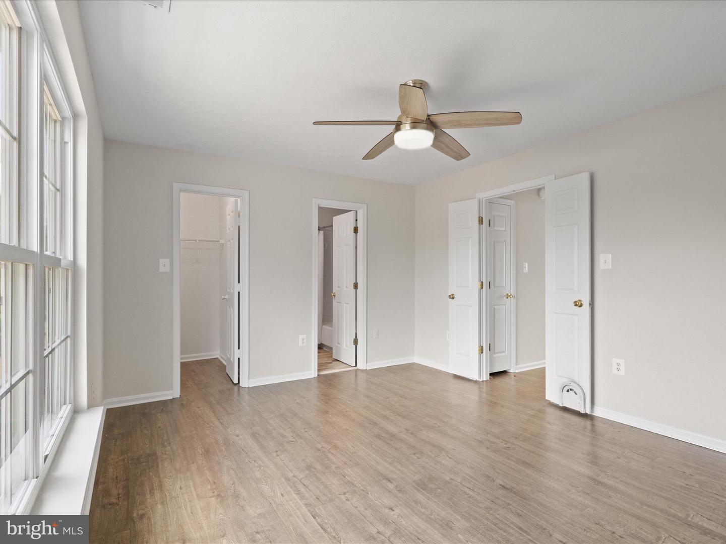 4019 KIMBERLEY GLEN CT, CHANTILLY, Virginia 20151, 3 Bedrooms Bedrooms, ,3 BathroomsBathrooms,Residential,For sale,4019 KIMBERLEY GLEN CT,VAFX2273654 MLS # VAFX2273654 4019 KIMBERLEY GLEN CT, CHANTILLY, Virginia 20151, 3 Bedrooms Bedrooms, ,3 BathroomsBathrooms,Residential,For sale,4019 KIMBERLEY GLEN CT,VAFX2273654 MLS # VAFX2273654