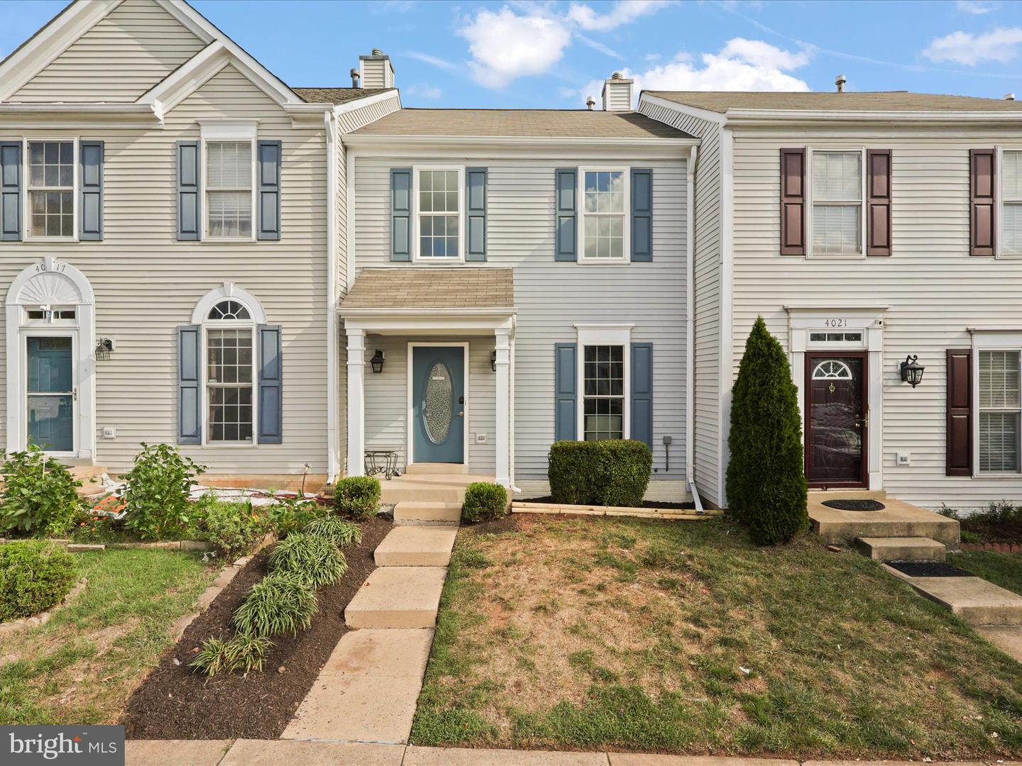 4019 KIMBERLEY GLEN CT, CHANTILLY, Virginia 20151, 3 Bedrooms Bedrooms, ,3 BathroomsBathrooms,Residential,For sale,4019 KIMBERLEY GLEN CT,VAFX2273654 MLS # VAFX2273654 4019 KIMBERLEY GLEN CT, CHANTILLY, Virginia 20151, 3 Bedrooms Bedrooms, ,3 BathroomsBathrooms,Residential,For sale,4019 KIMBERLEY GLEN CT,VAFX2273654 MLS # VAFX2273654