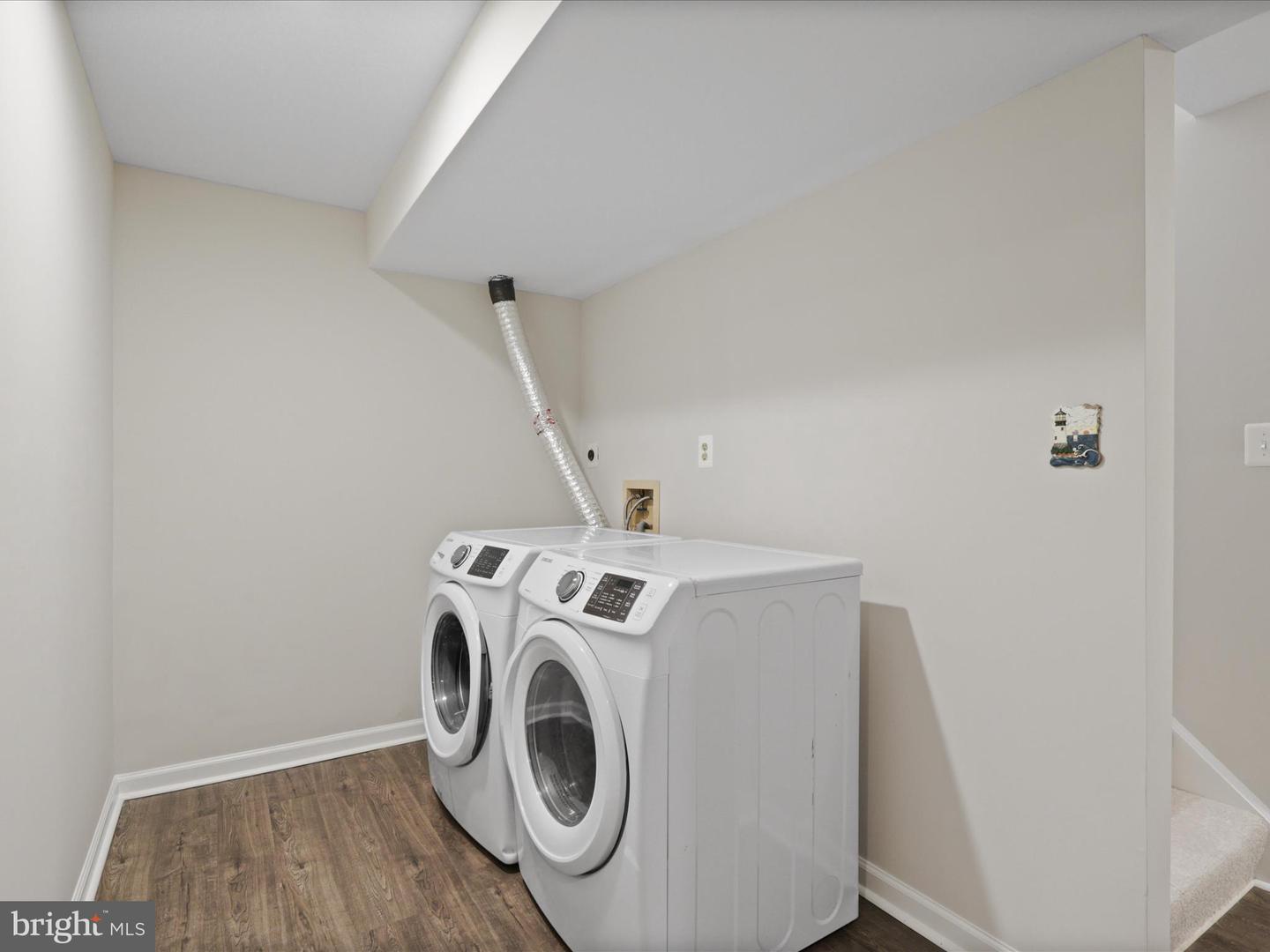 4019 KIMBERLEY GLEN CT, CHANTILLY, Virginia 20151, 3 Bedrooms Bedrooms, ,3 BathroomsBathrooms,Residential,For sale,4019 KIMBERLEY GLEN CT,VAFX2273654 MLS # VAFX2273654 4019 KIMBERLEY GLEN CT, CHANTILLY, Virginia 20151, 3 Bedrooms Bedrooms, ,3 BathroomsBathrooms,Residential,For sale,4019 KIMBERLEY GLEN CT,VAFX2273654 MLS # VAFX2273654