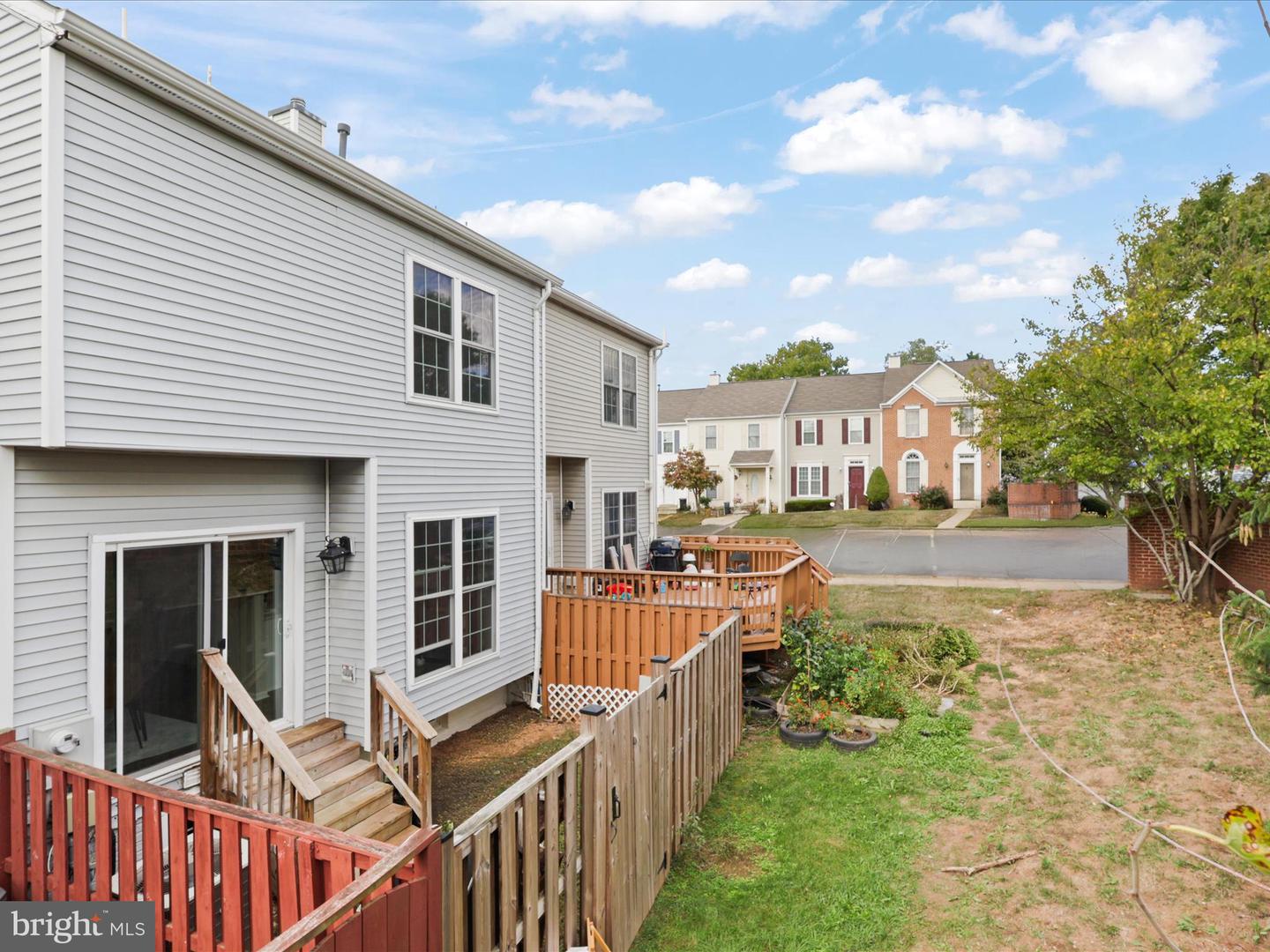 4019 KIMBERLEY GLEN CT, CHANTILLY, Virginia 20151, 3 Bedrooms Bedrooms, ,3 BathroomsBathrooms,Residential,For sale,4019 KIMBERLEY GLEN CT,VAFX2273654 MLS # VAFX2273654 4019 KIMBERLEY GLEN CT, CHANTILLY, Virginia 20151, 3 Bedrooms Bedrooms, ,3 BathroomsBathrooms,Residential,For sale,4019 KIMBERLEY GLEN CT,VAFX2273654 MLS # VAFX2273654