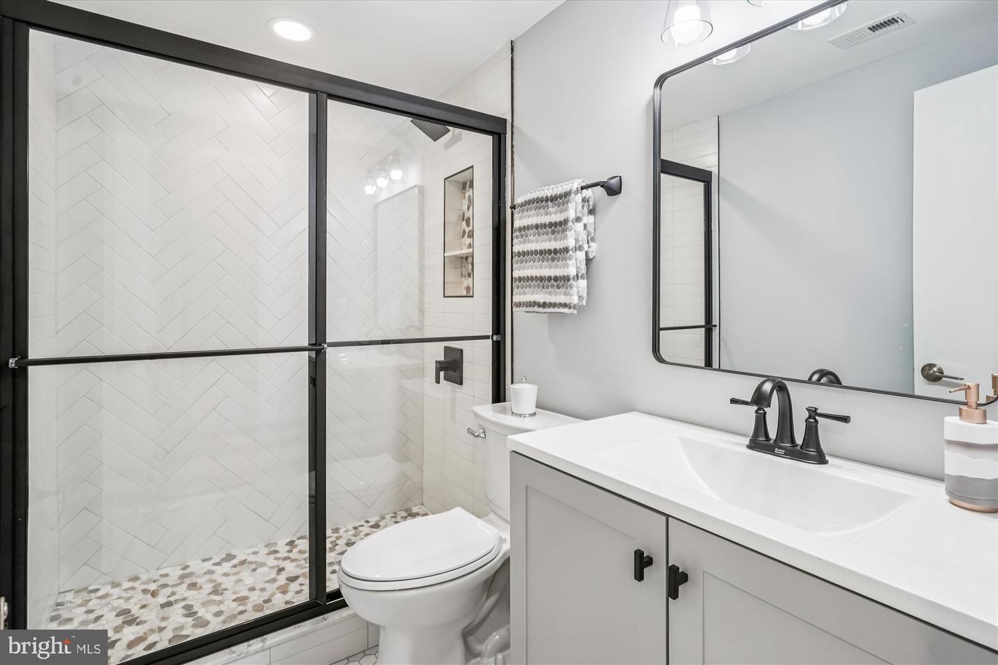 3017 ARKENDALE ST, WOODBRIDGE, Virginia 22193, 4 Bedrooms Bedrooms, ,3 BathroomsBathrooms,Residential,For sale,3017 ARKENDALE ST,VAPW2105774 MLS # VAPW2105774