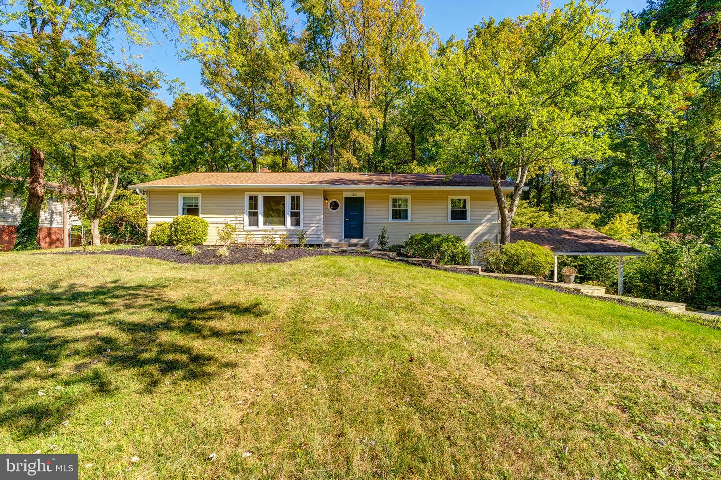 8817 GATESHEAD RD, ALEXANDRIA, Virginia 22309, 4 Bedrooms Bedrooms, ,4 BathroomsBathrooms,Residential,For sale,8817 GATESHEAD RD,VAFX2273778 MLS # VAFX2273778