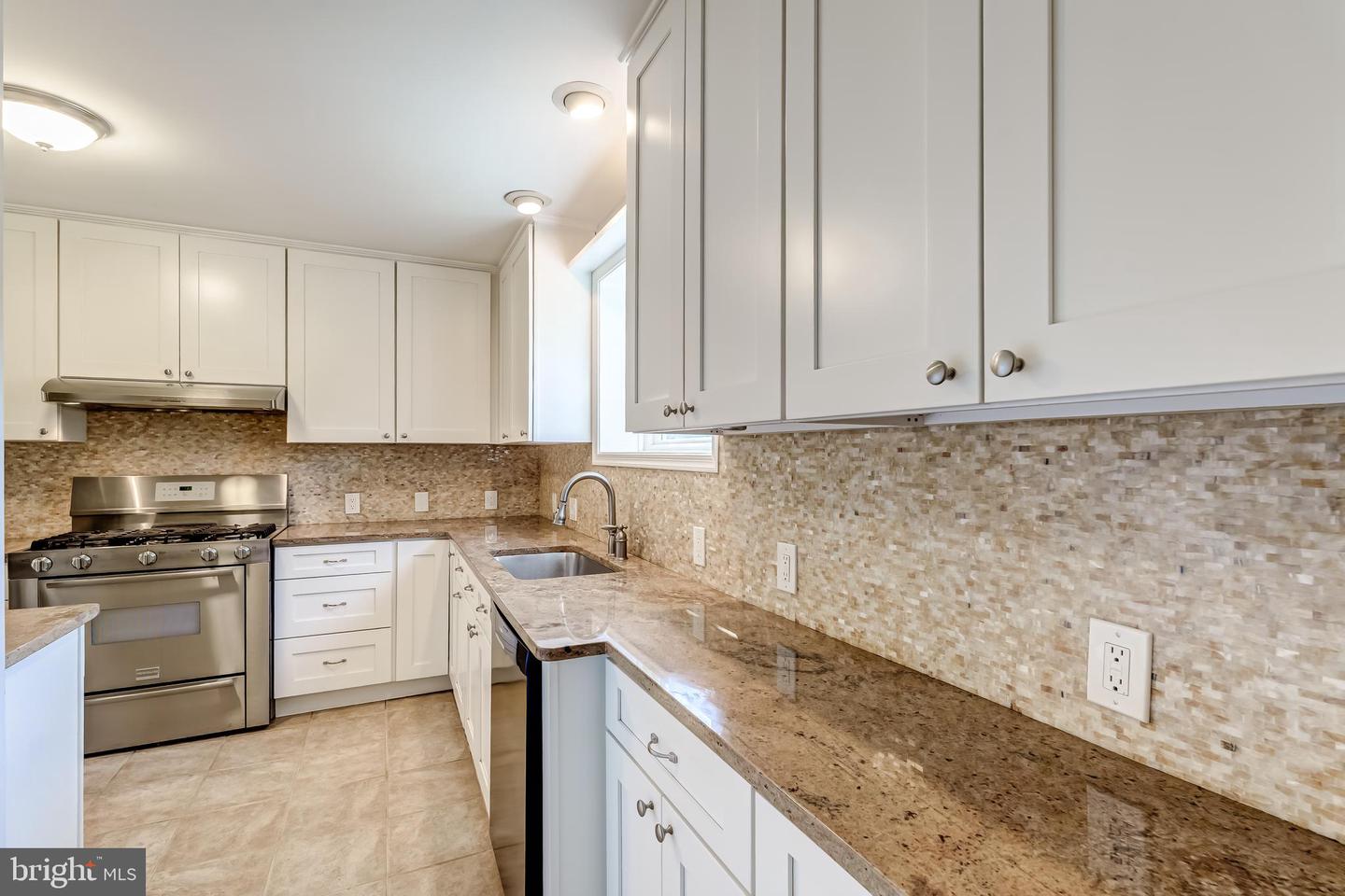 8817 GATESHEAD RD, ALEXANDRIA, Virginia 22309, 4 Bedrooms Bedrooms, ,4 BathroomsBathrooms,Residential,For sale,8817 GATESHEAD RD,VAFX2273778 MLS # VAFX2273778