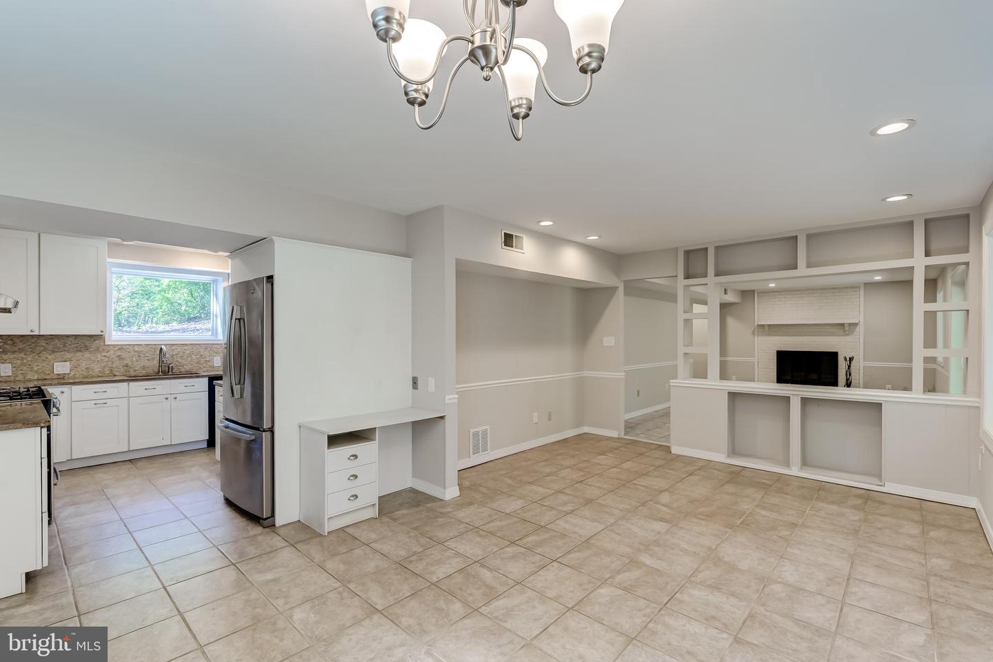 8817 GATESHEAD RD, ALEXANDRIA, Virginia 22309, 4 Bedrooms Bedrooms, ,4 BathroomsBathrooms,Residential,For sale,8817 GATESHEAD RD,VAFX2273778 MLS # VAFX2273778