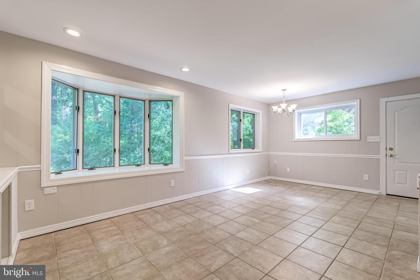 8817 GATESHEAD RD, ALEXANDRIA, Virginia 22309, 4 Bedrooms Bedrooms, ,4 BathroomsBathrooms,Residential,For sale,8817 GATESHEAD RD,VAFX2273778 MLS # VAFX2273778