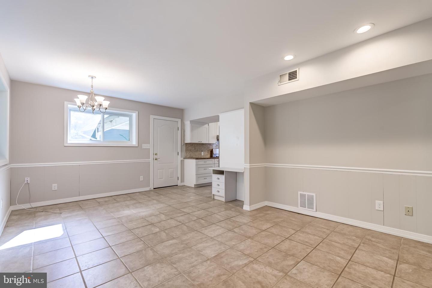 8817 GATESHEAD RD, ALEXANDRIA, Virginia 22309, 4 Bedrooms Bedrooms, ,4 BathroomsBathrooms,Residential,For sale,8817 GATESHEAD RD,VAFX2273778 MLS # VAFX2273778