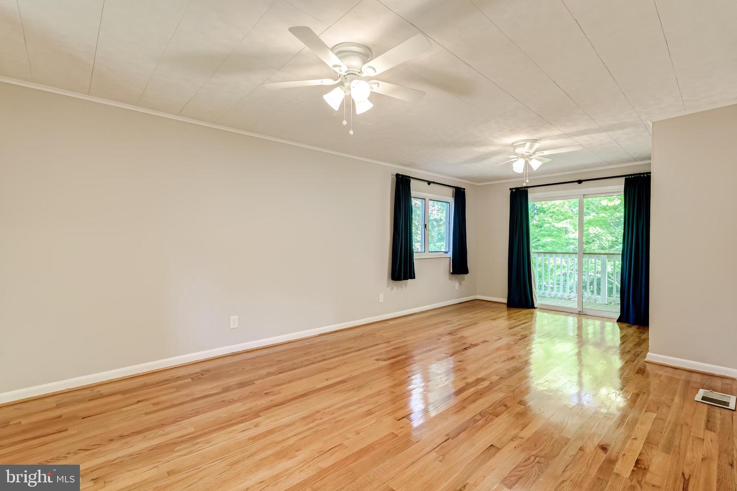 8817 GATESHEAD RD, ALEXANDRIA, Virginia 22309, 4 Bedrooms Bedrooms, ,4 BathroomsBathrooms,Residential,For sale,8817 GATESHEAD RD,VAFX2273778 MLS # VAFX2273778