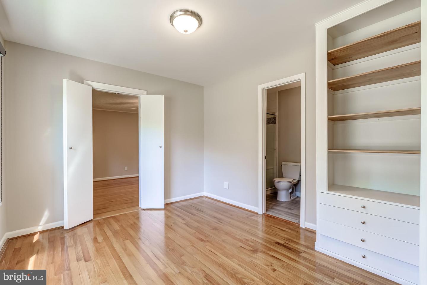 8817 GATESHEAD RD, ALEXANDRIA, Virginia 22309, 4 Bedrooms Bedrooms, ,4 BathroomsBathrooms,Residential,For sale,8817 GATESHEAD RD,VAFX2273778 MLS # VAFX2273778