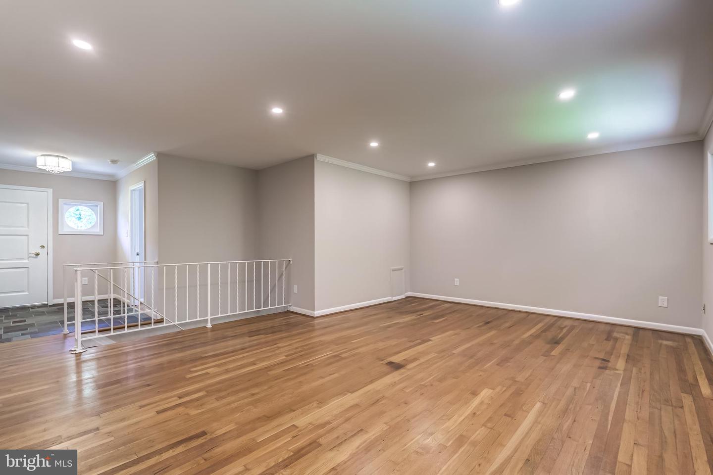 8817 GATESHEAD RD, ALEXANDRIA, Virginia 22309, 4 Bedrooms Bedrooms, ,4 BathroomsBathrooms,Residential,For sale,8817 GATESHEAD RD,VAFX2273778 MLS # VAFX2273778