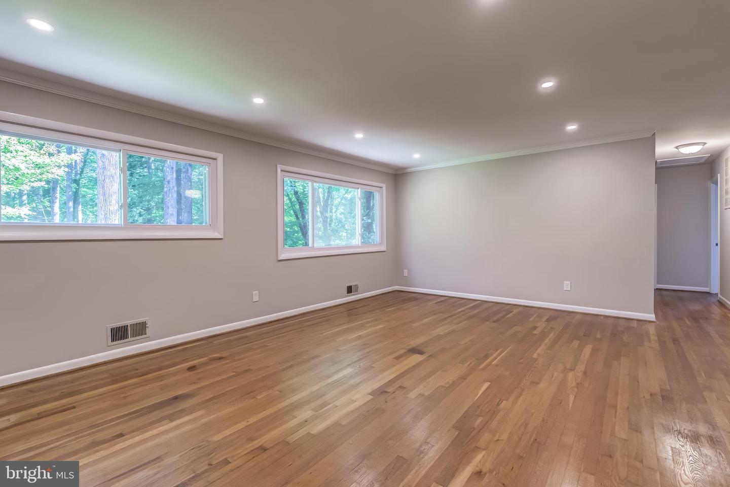 8817 GATESHEAD RD, ALEXANDRIA, Virginia 22309, 4 Bedrooms Bedrooms, ,4 BathroomsBathrooms,Residential,For sale,8817 GATESHEAD RD,VAFX2273778 MLS # VAFX2273778