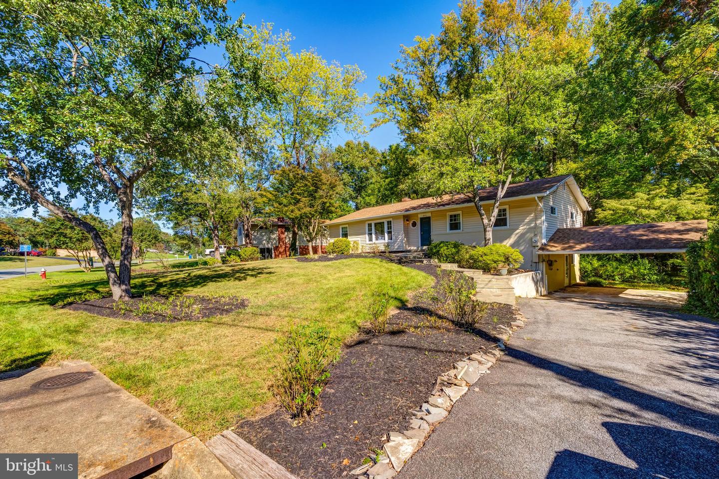 8817 GATESHEAD RD, ALEXANDRIA, Virginia 22309, 4 Bedrooms Bedrooms, ,4 BathroomsBathrooms,Residential,For sale,8817 GATESHEAD RD,VAFX2273778 MLS # VAFX2273778