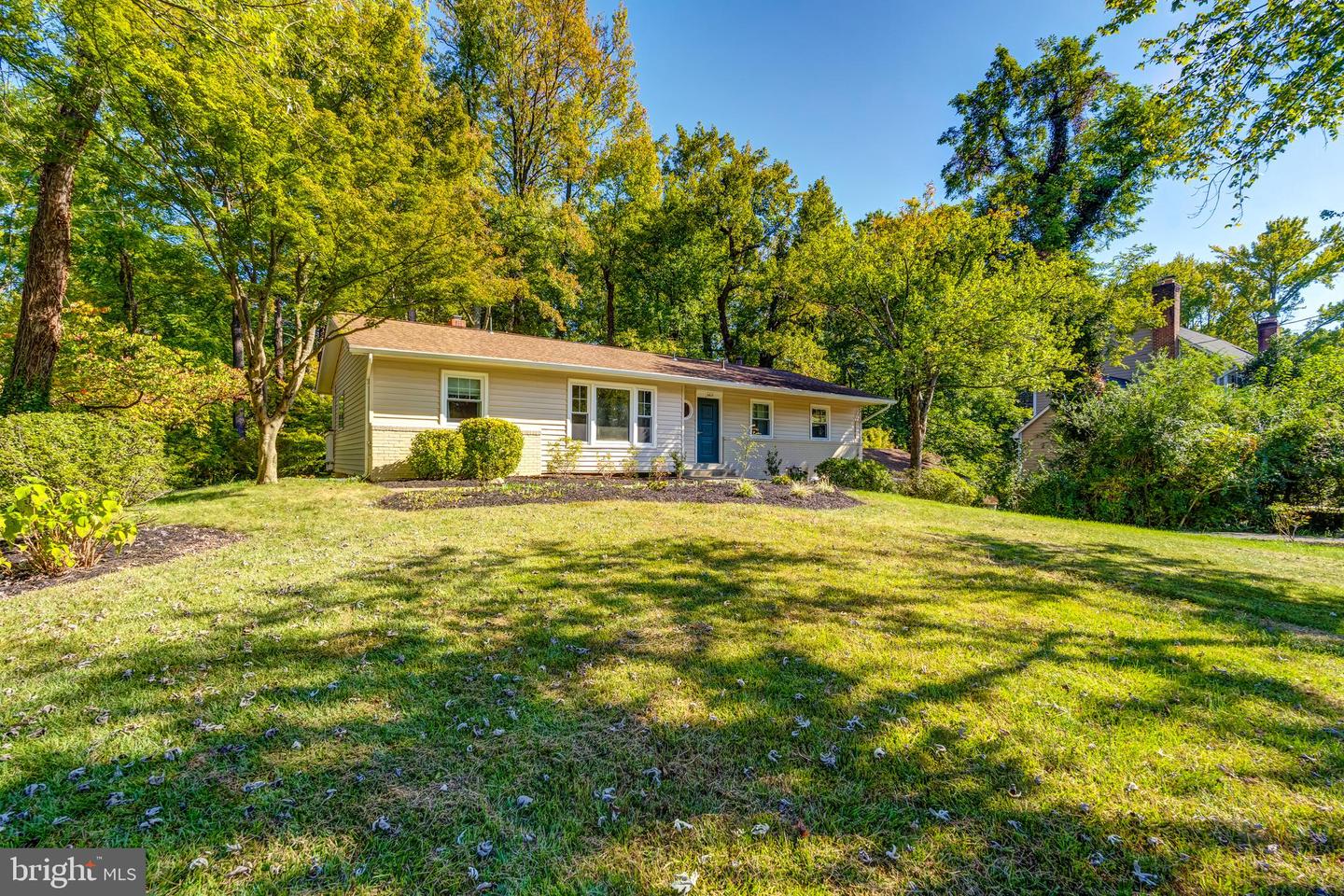 8817 GATESHEAD RD, ALEXANDRIA, Virginia 22309, 4 Bedrooms Bedrooms, ,4 BathroomsBathrooms,Residential,For sale,8817 GATESHEAD RD,VAFX2273778 MLS # VAFX2273778