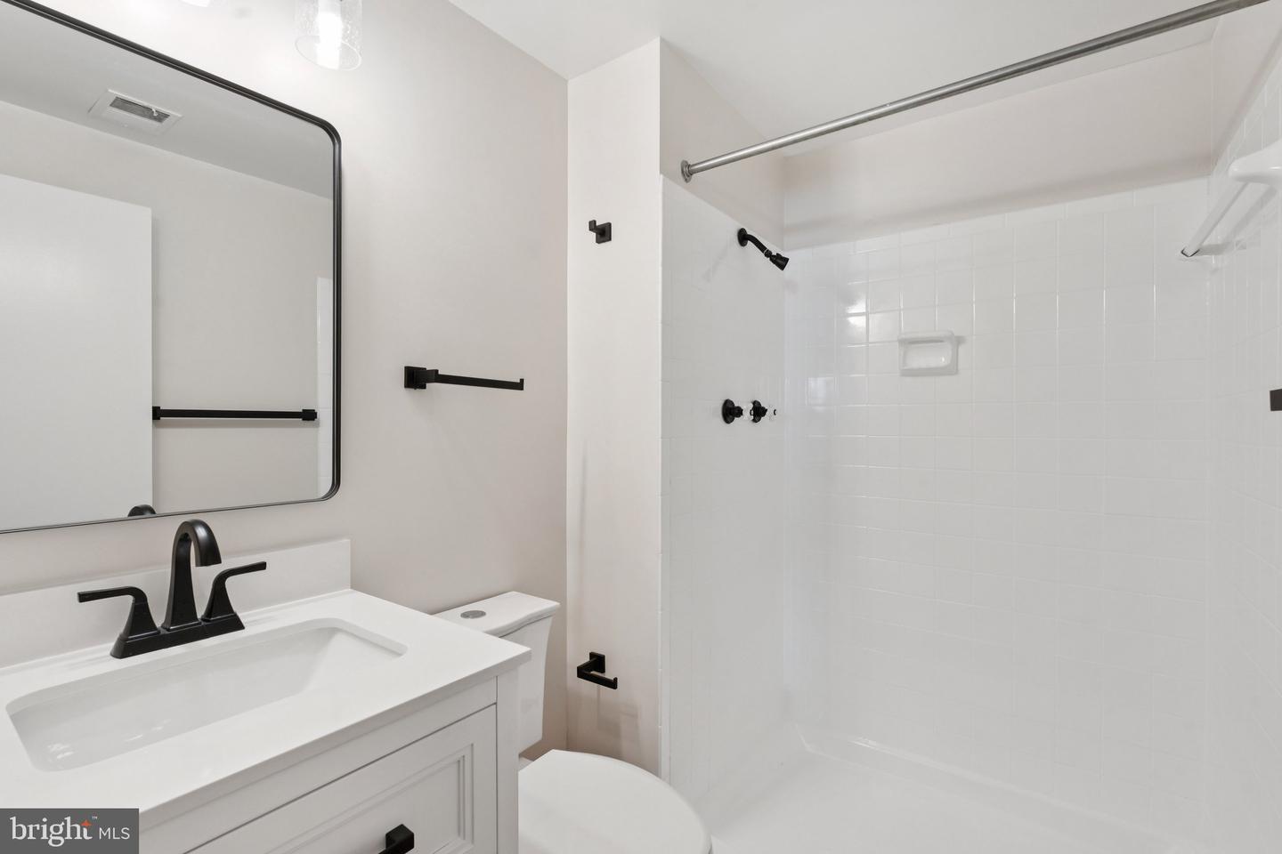 12526 OAKWOOD DR, WOODBRIDGE, Virginia 22192, 4 Bedrooms Bedrooms, ,2 BathroomsBathrooms,Residential,For sale,12526 OAKWOOD DR,VAPW2105798 MLS # VAPW2105798