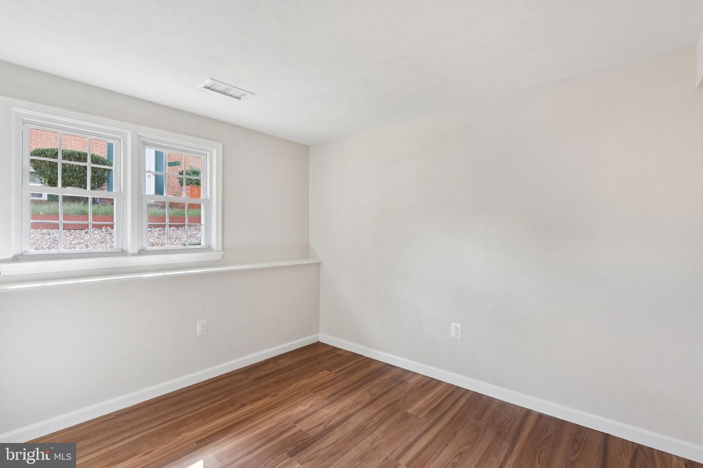 12526 OAKWOOD DR, WOODBRIDGE, Virginia 22192, 4 Bedrooms Bedrooms, ,2 BathroomsBathrooms,Residential,For sale,12526 OAKWOOD DR,VAPW2105798 MLS # VAPW2105798