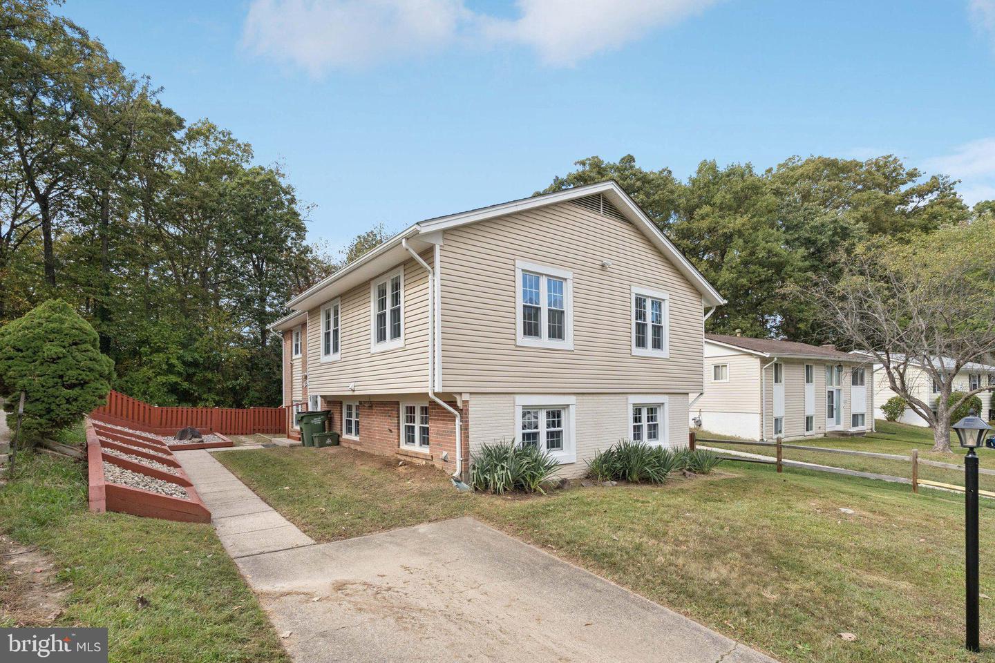 12526 OAKWOOD DR, WOODBRIDGE, Virginia 22192, 4 Bedrooms Bedrooms, ,2 BathroomsBathrooms,Residential,For sale,12526 OAKWOOD DR,VAPW2105798 MLS # VAPW2105798