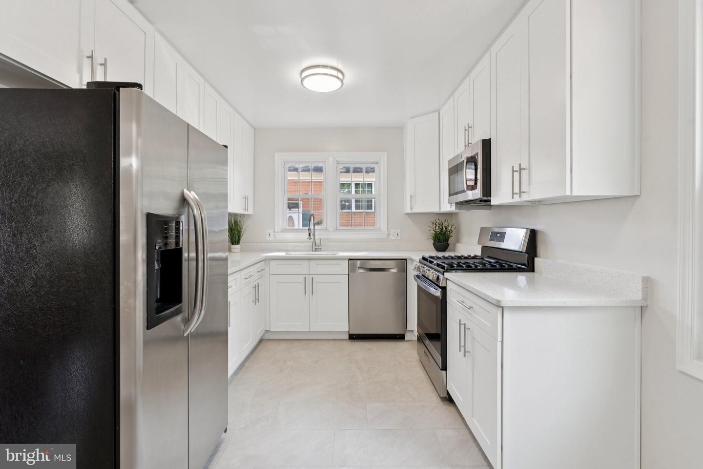 12526 OAKWOOD DR, WOODBRIDGE, Virginia 22192, 4 Bedrooms Bedrooms, ,2 BathroomsBathrooms,Residential,For sale,12526 OAKWOOD DR,VAPW2105798 MLS # VAPW2105798
