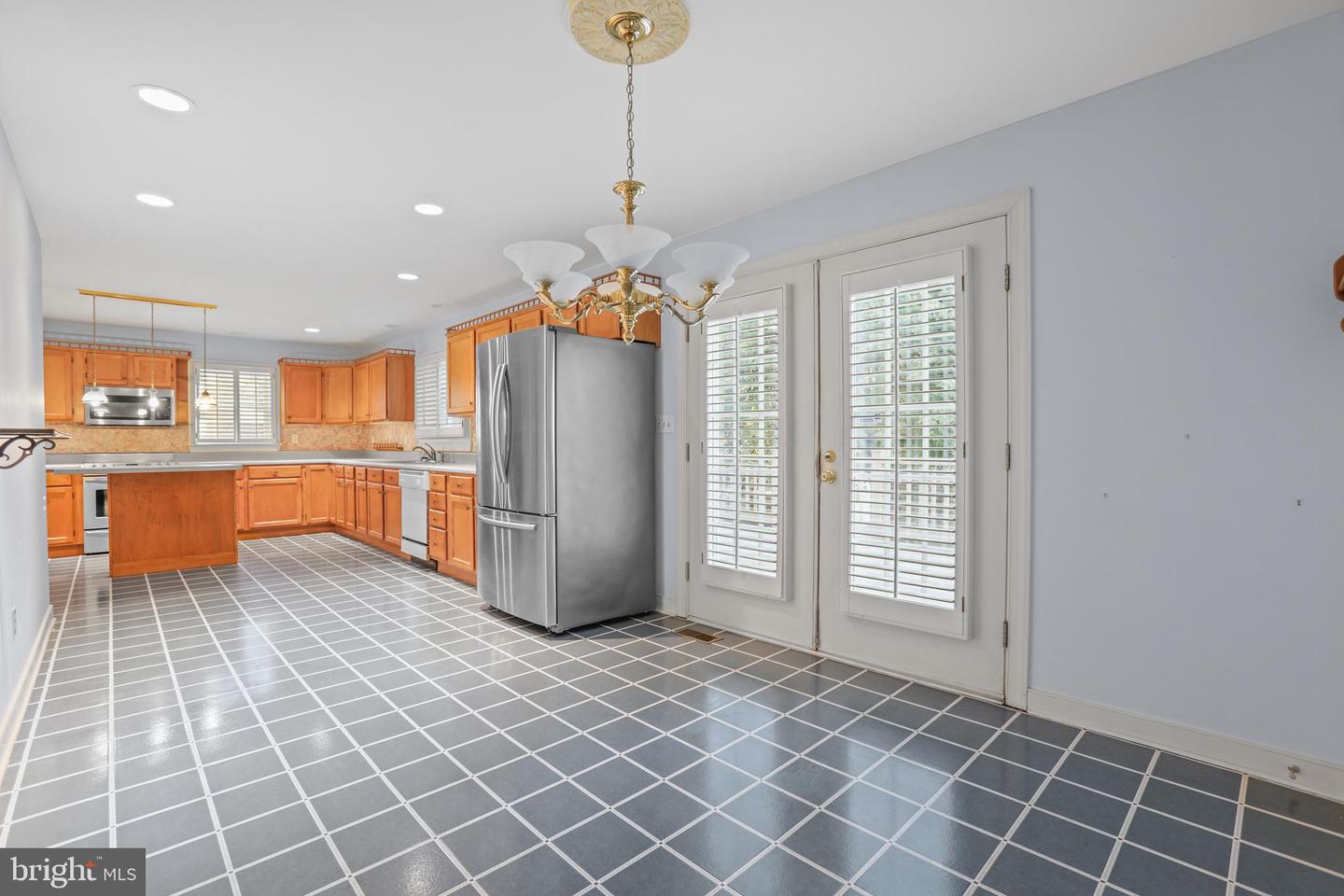 11 N POINTE DR, FREDERICKSBURG, Virginia 22405, 4 Bedrooms Bedrooms, ,3 BathroomsBathrooms,Residential,For sale,11 N POINTE DR,VAST2043426 MLS # VAST2043426