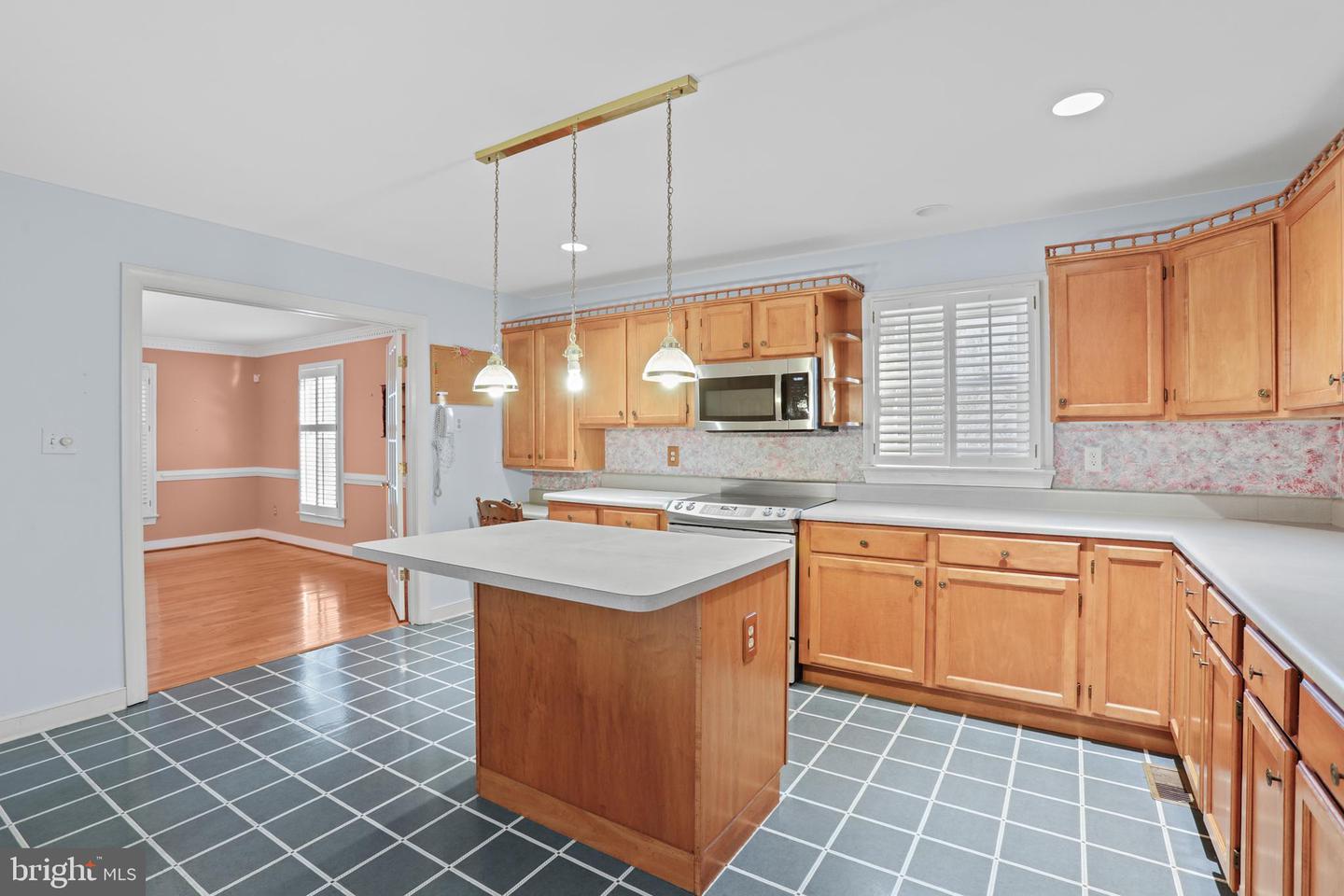 11 N POINTE DR, FREDERICKSBURG, Virginia 22405, 4 Bedrooms Bedrooms, ,3 BathroomsBathrooms,Residential,For sale,11 N POINTE DR,VAST2043426 MLS # VAST2043426