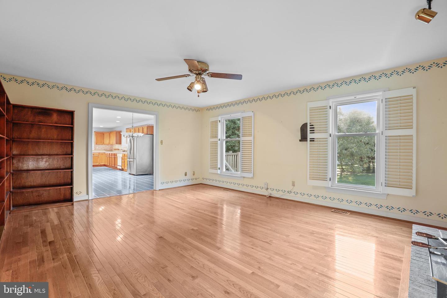 11 N POINTE DR, FREDERICKSBURG, Virginia 22405, 4 Bedrooms Bedrooms, ,3 BathroomsBathrooms,Residential,For sale,11 N POINTE DR,VAST2043426 MLS # VAST2043426