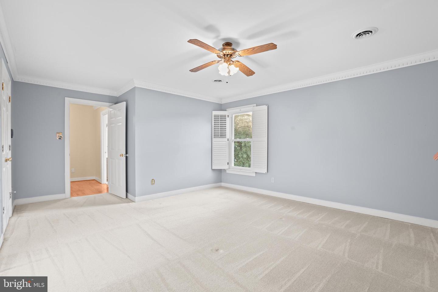 11 N POINTE DR, FREDERICKSBURG, Virginia 22405, 4 Bedrooms Bedrooms, ,3 BathroomsBathrooms,Residential,For sale,11 N POINTE DR,VAST2043426 MLS # VAST2043426