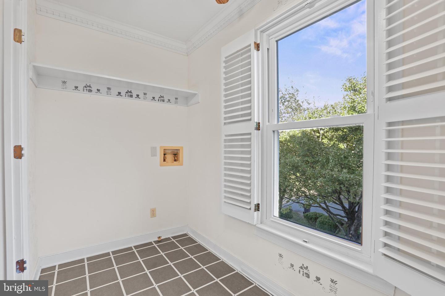 11 N POINTE DR, FREDERICKSBURG, Virginia 22405, 4 Bedrooms Bedrooms, ,3 BathroomsBathrooms,Residential,For sale,11 N POINTE DR,VAST2043426 MLS # VAST2043426
