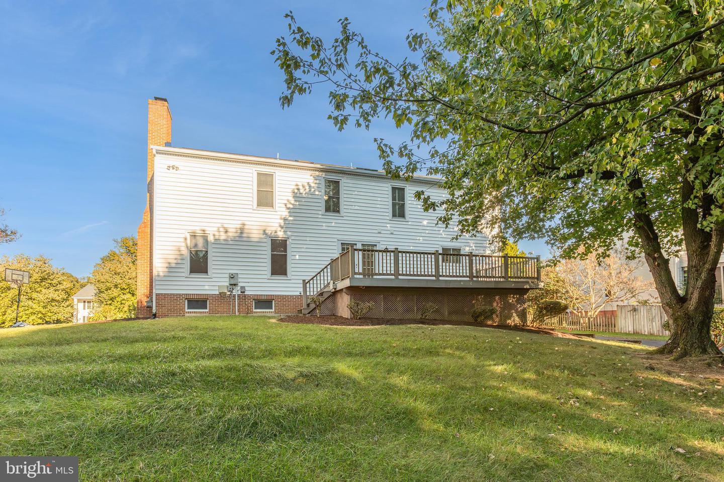 11 N POINTE DR, FREDERICKSBURG, Virginia 22405, 4 Bedrooms Bedrooms, ,3 BathroomsBathrooms,Residential,For sale,11 N POINTE DR,VAST2043426 MLS # VAST2043426