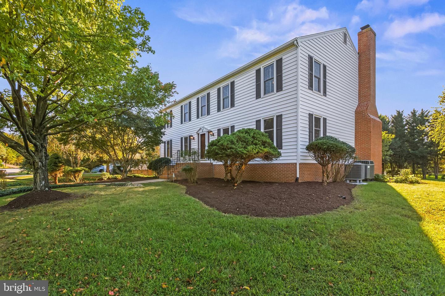 11 N POINTE DR, FREDERICKSBURG, Virginia 22405, 4 Bedrooms Bedrooms, ,3 BathroomsBathrooms,Residential,For sale,11 N POINTE DR,VAST2043426 MLS # VAST2043426