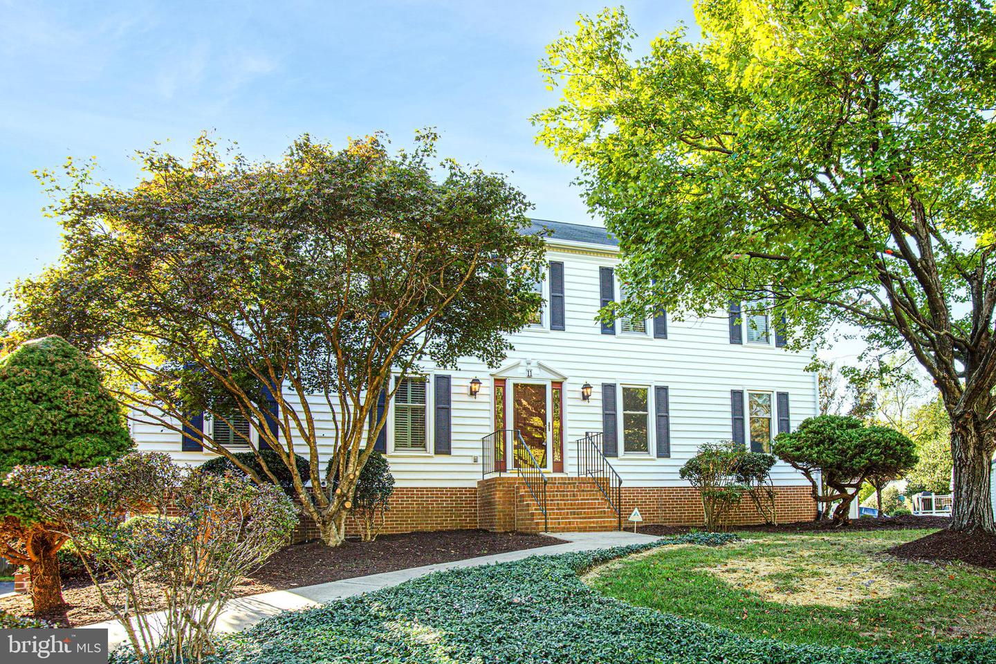 11 N POINTE DR, FREDERICKSBURG, Virginia 22405, 4 Bedrooms Bedrooms, ,3 BathroomsBathrooms,Residential,For sale,11 N POINTE DR,VAST2043426 MLS # VAST2043426