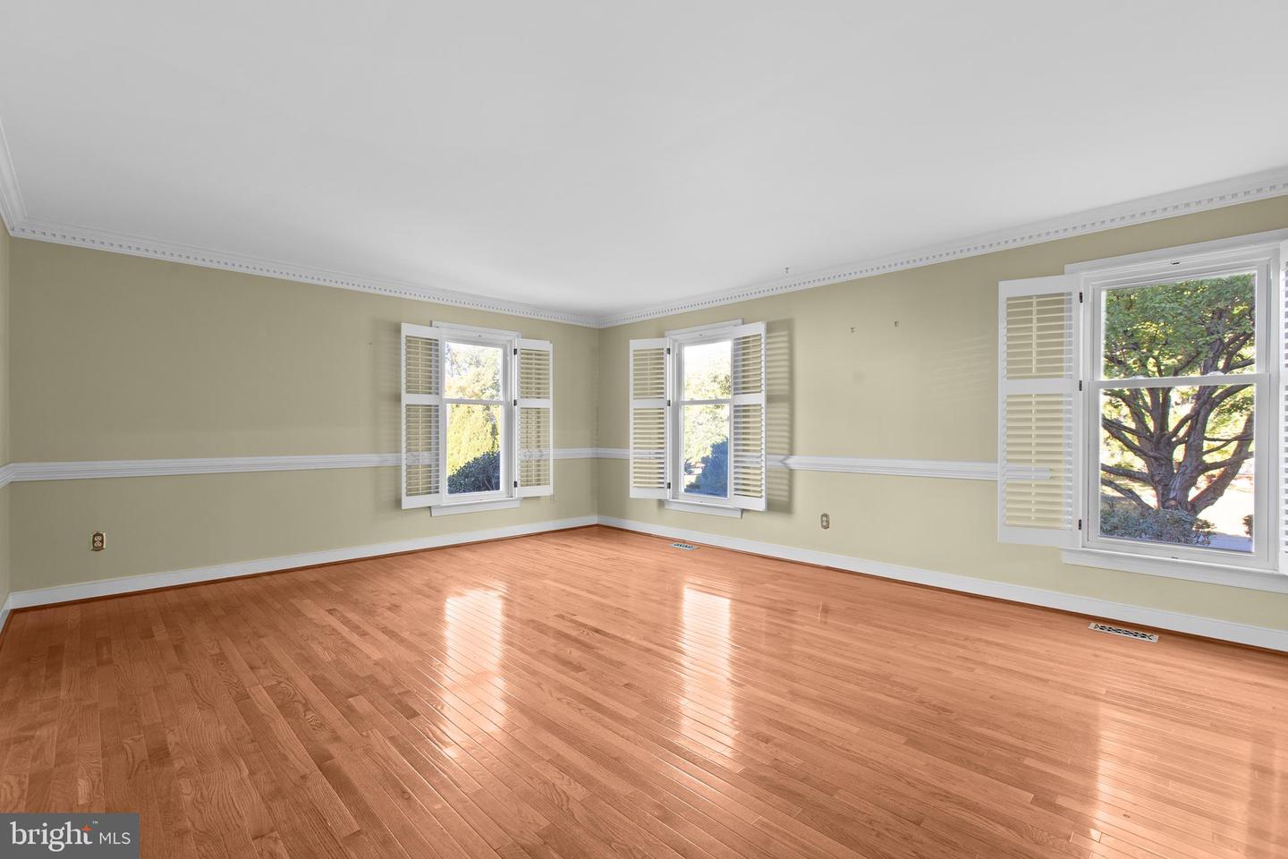 11 N POINTE DR, FREDERICKSBURG, Virginia 22405, 4 Bedrooms Bedrooms, ,3 BathroomsBathrooms,Residential,For sale,11 N POINTE DR,VAST2043426 MLS # VAST2043426
