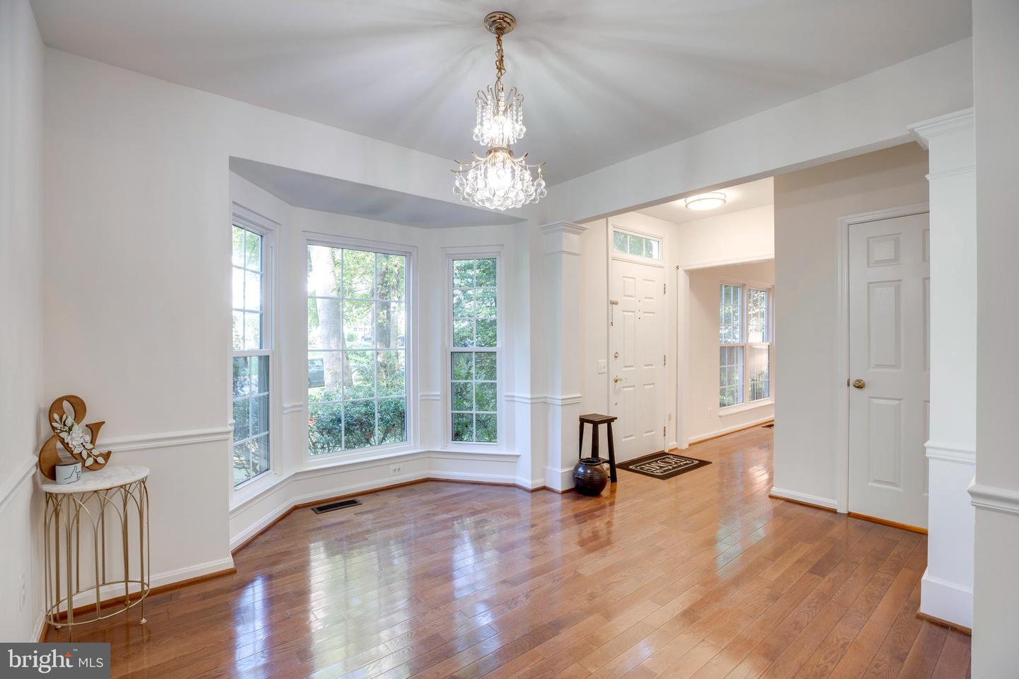 14883 BUTTONWOOD CT, WOODBRIDGE, Virginia 22193, 4 Bedrooms Bedrooms, ,3 BathroomsBathrooms,Residential,For sale,14883 BUTTONWOOD CT,VAPW2105814 MLS # VAPW2105814