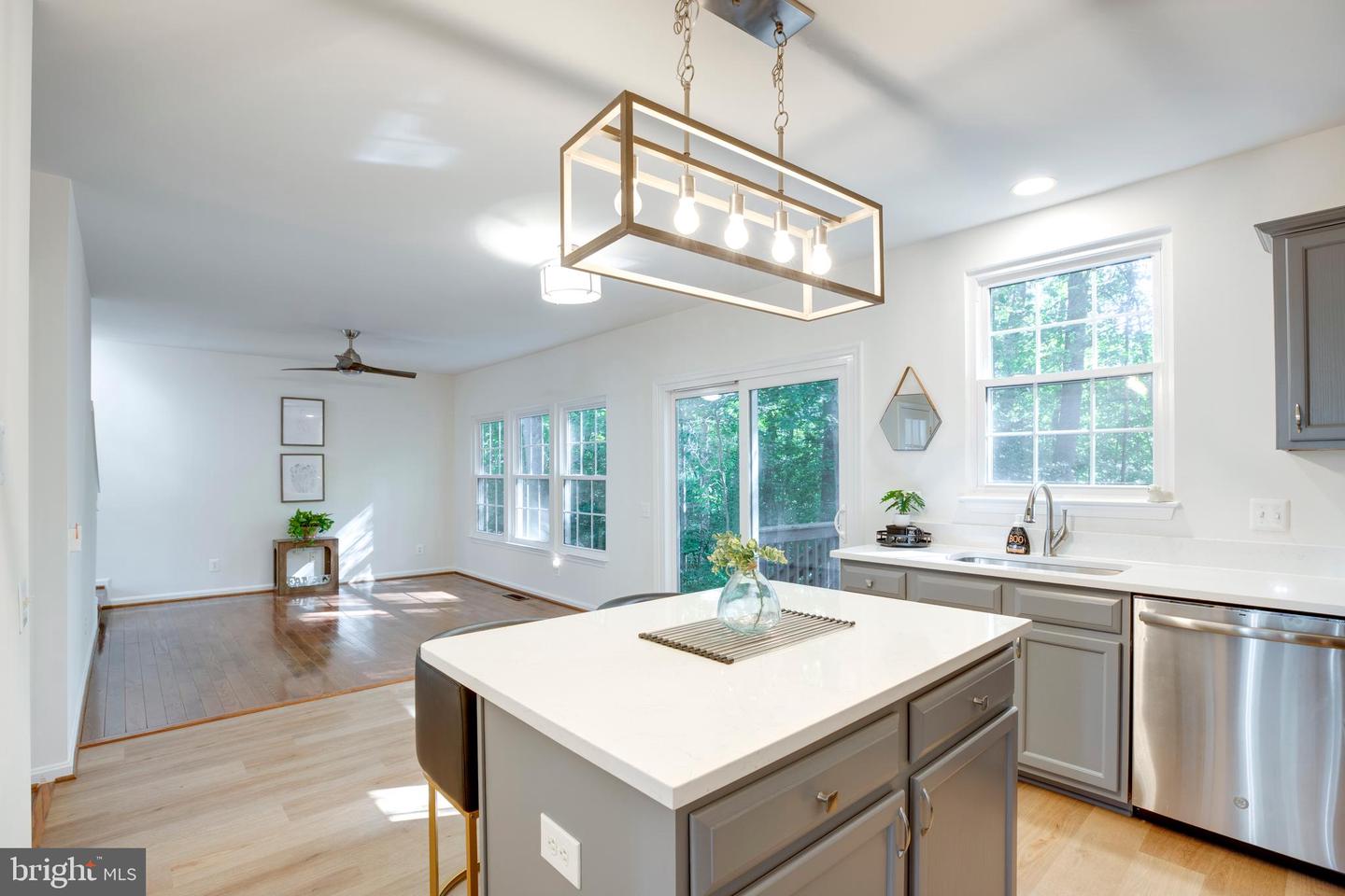 14883 BUTTONWOOD CT, WOODBRIDGE, Virginia 22193, 4 Bedrooms Bedrooms, ,3 BathroomsBathrooms,Residential,For sale,14883 BUTTONWOOD CT,VAPW2105814 MLS # VAPW2105814